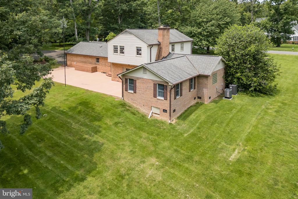 3809 RUSSELL ROAD