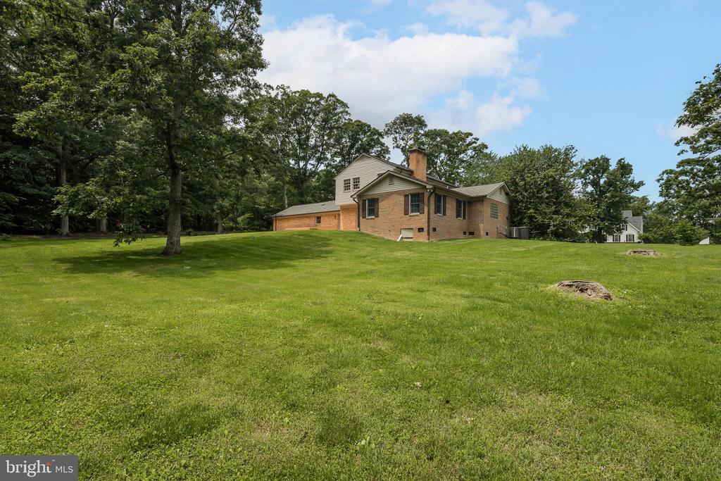 3809 RUSSELL ROAD