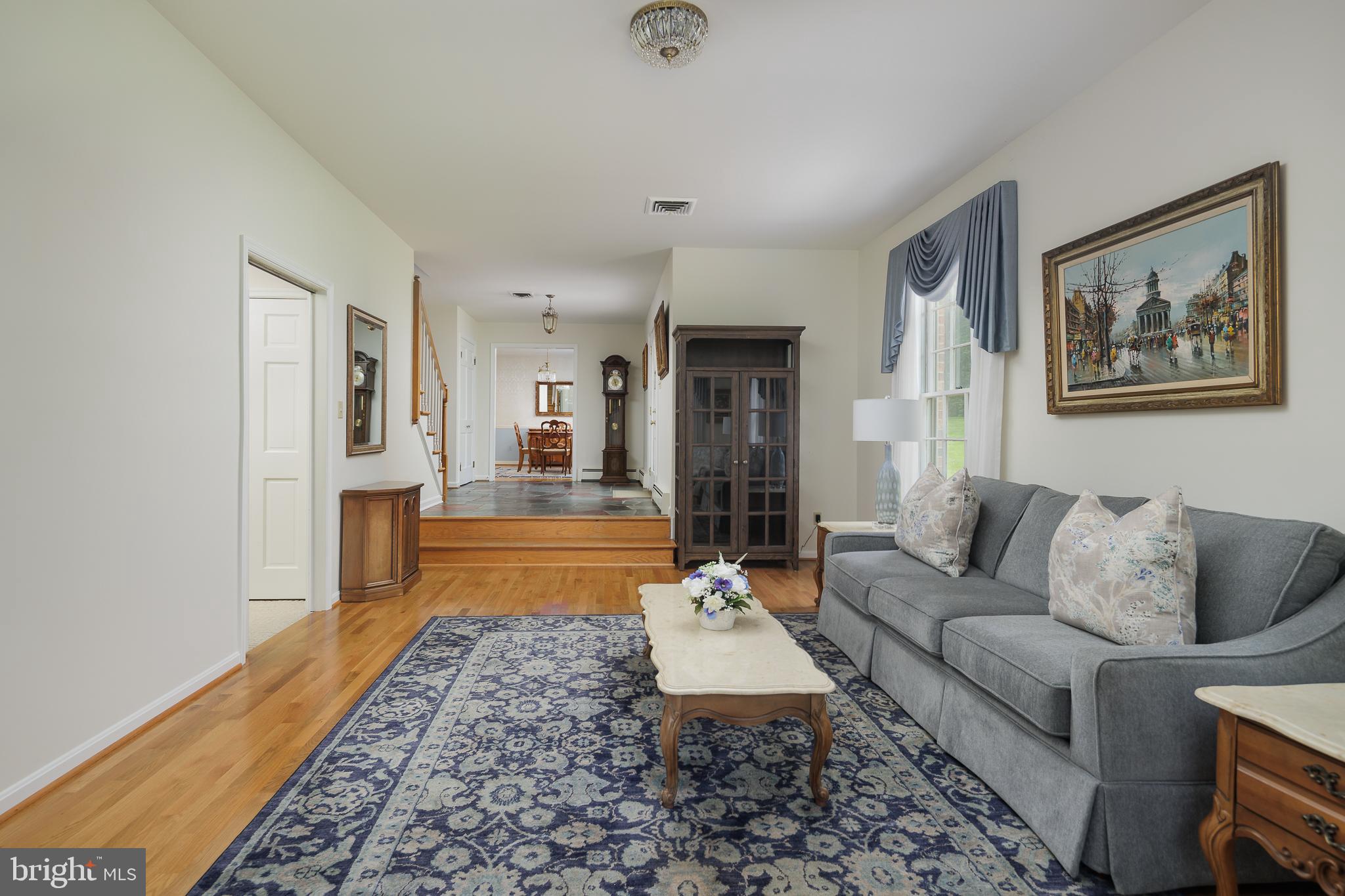 3809 RUSSELL ROAD