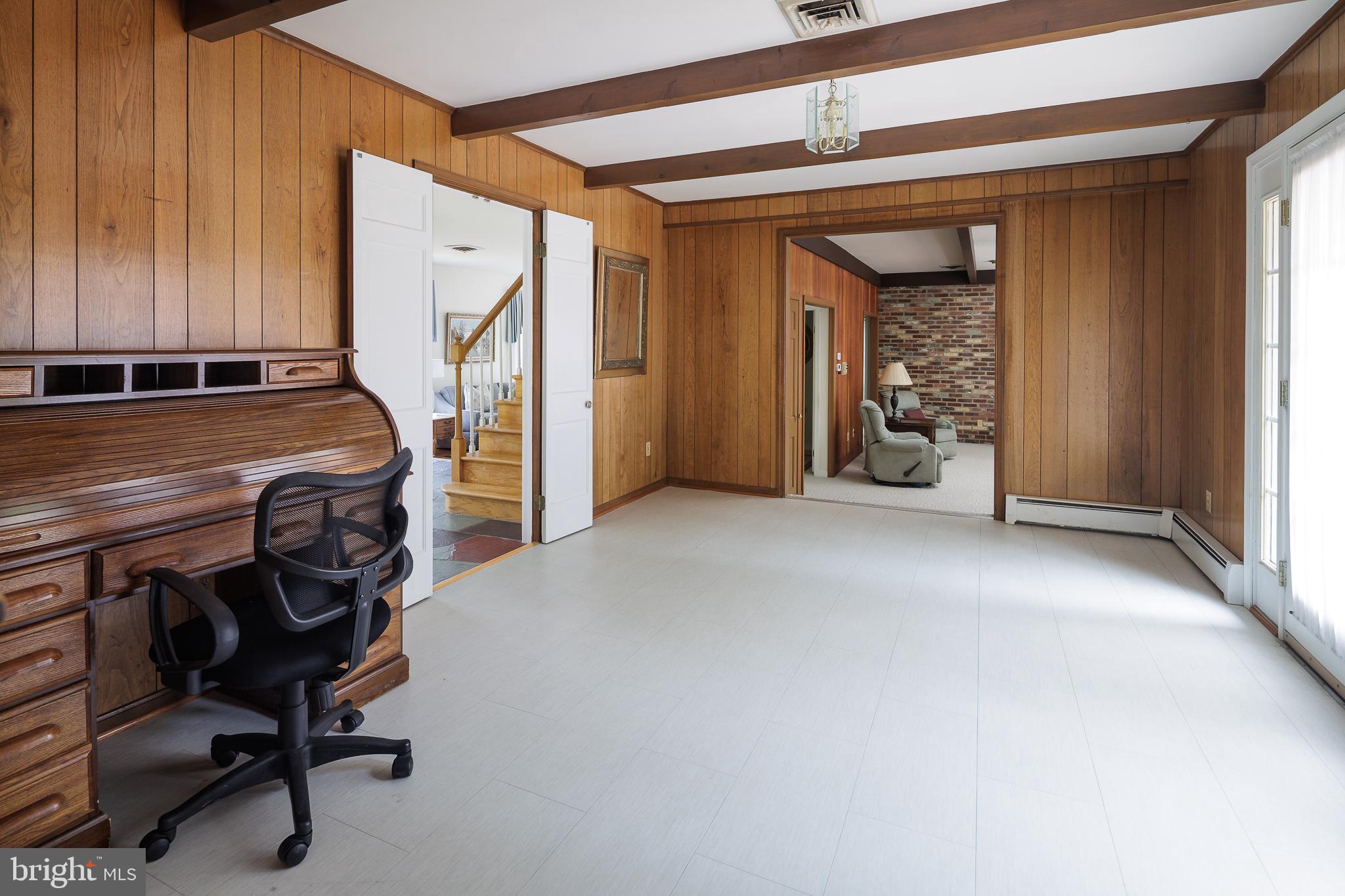 3809 RUSSELL ROAD