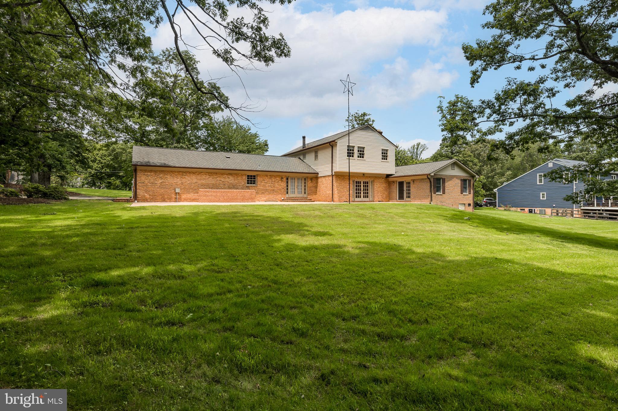 3809 RUSSELL ROAD