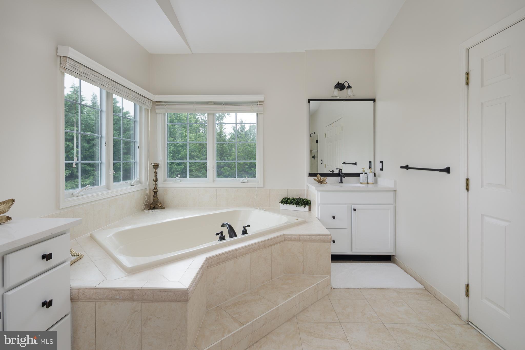 5359 WALKERTON COURT