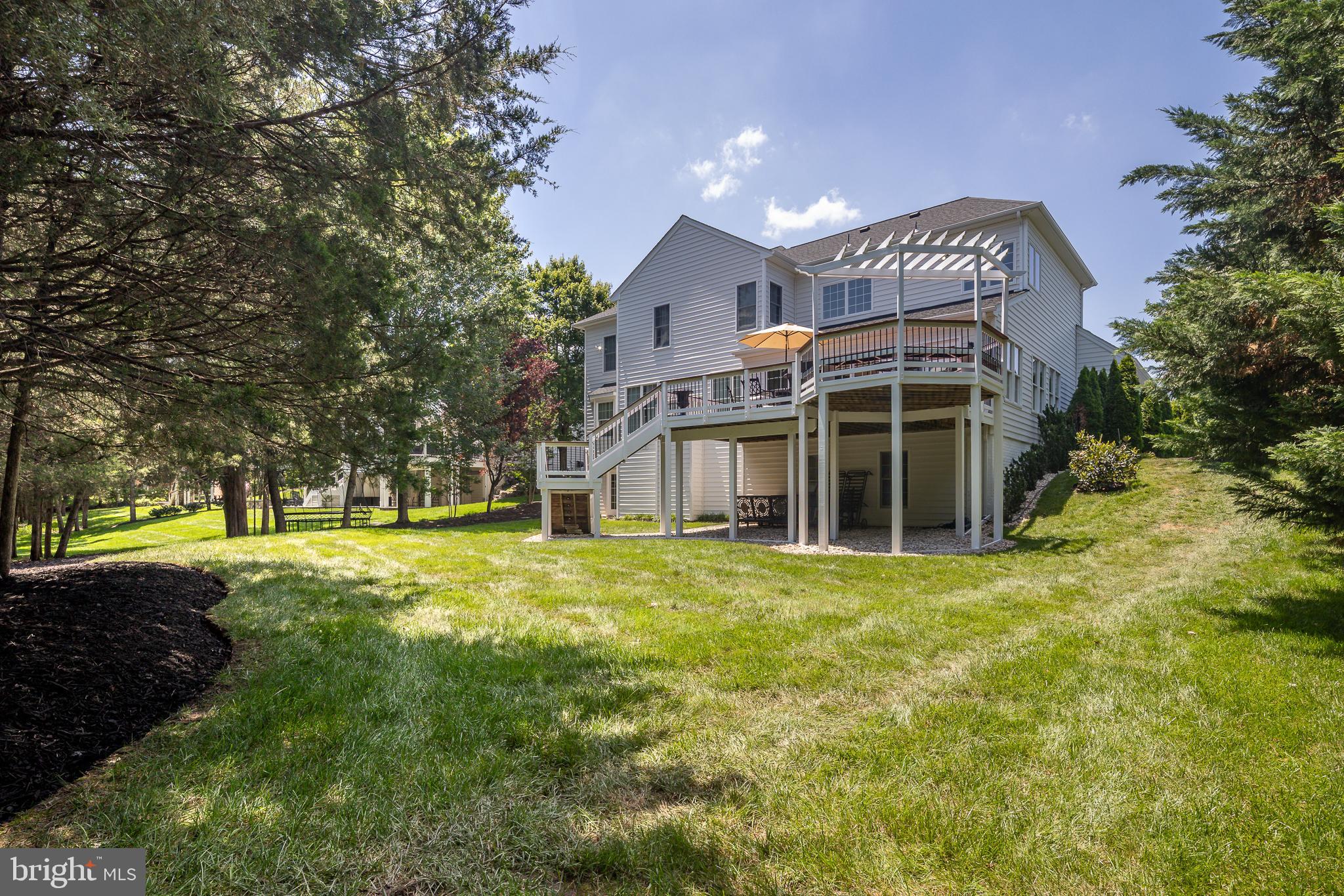 5359 WALKERTON COURT