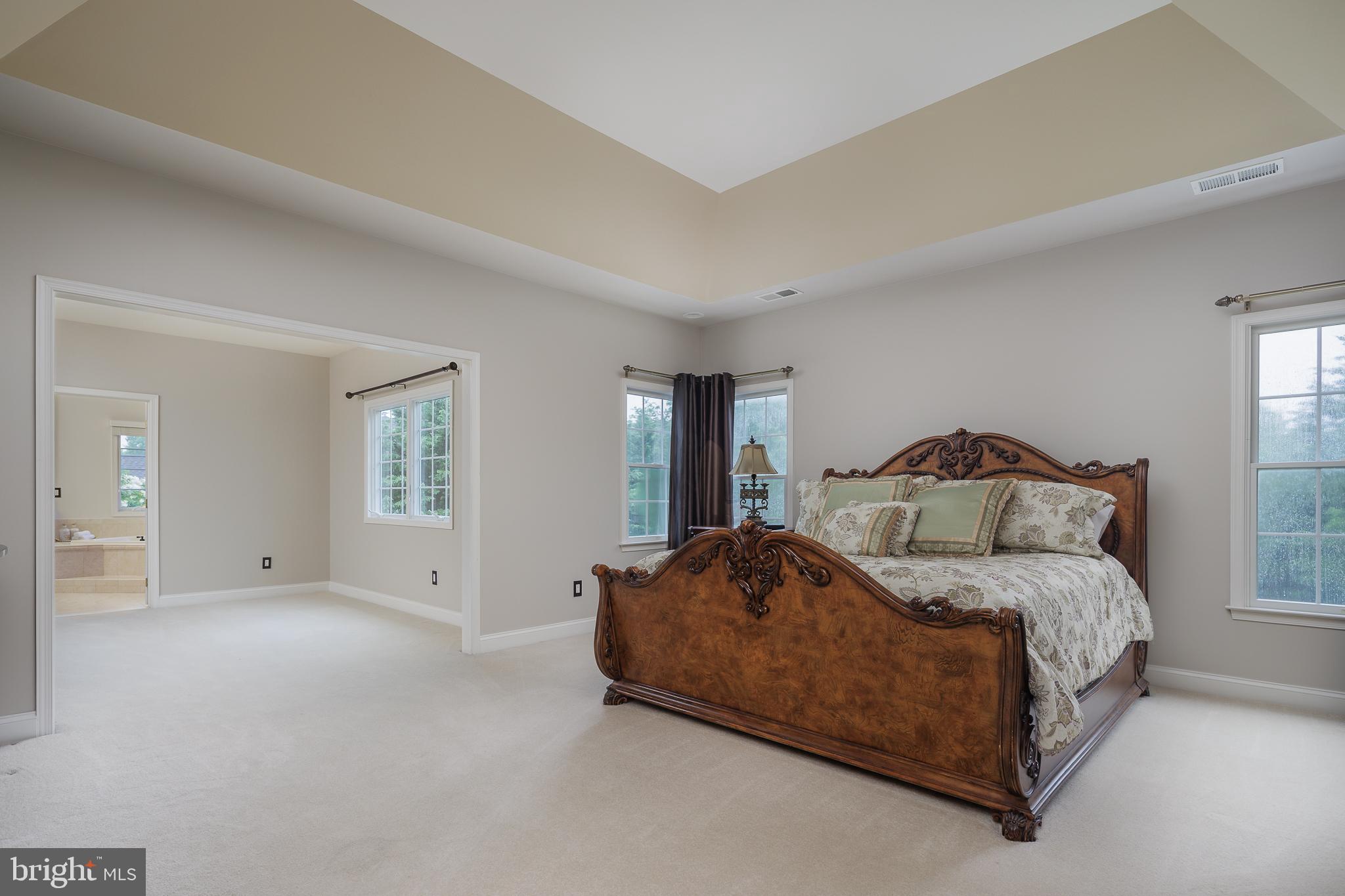 5359 WALKERTON COURT