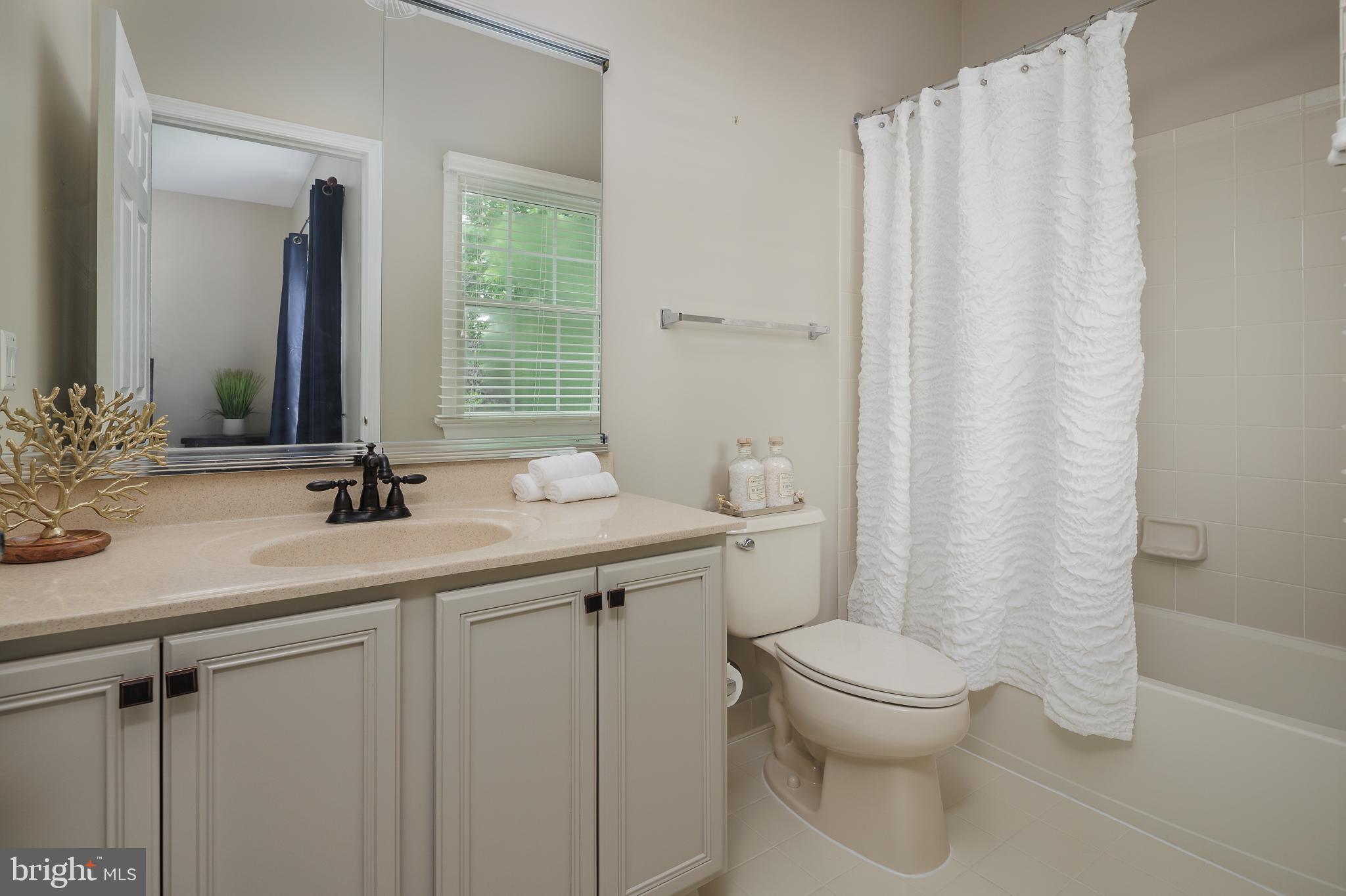 5359 WALKERTON COURT