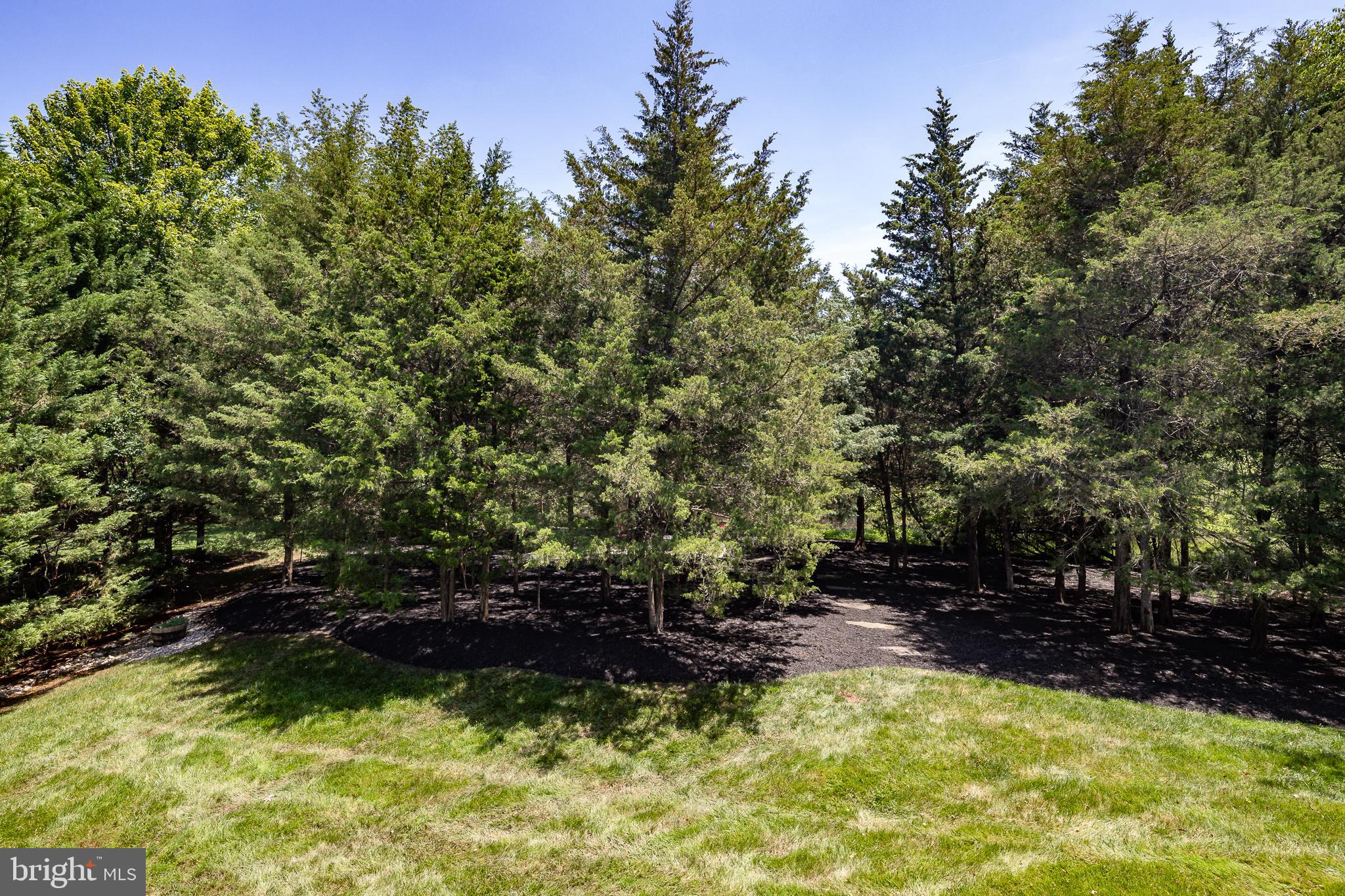 5359 WALKERTON COURT