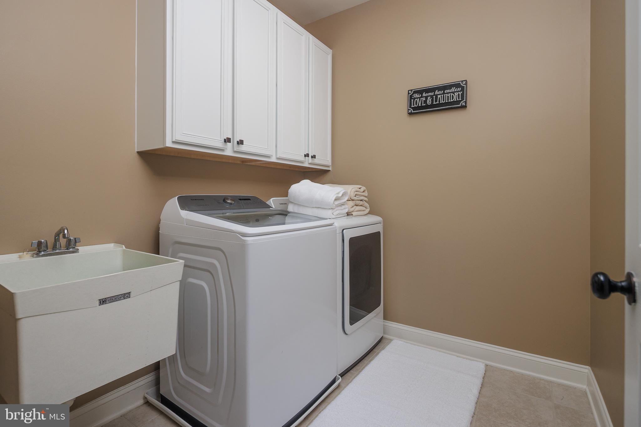 5359 WALKERTON COURT
