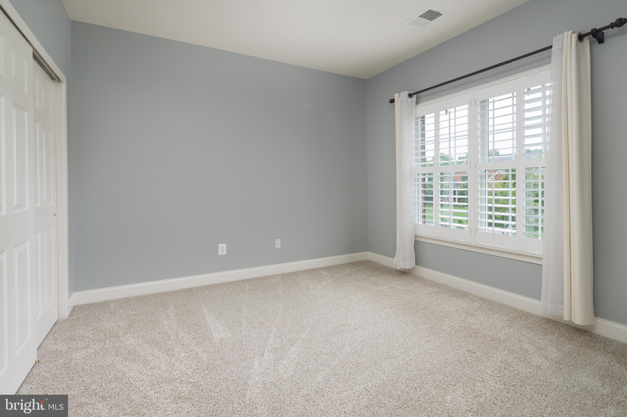 5359 WALKERTON COURT