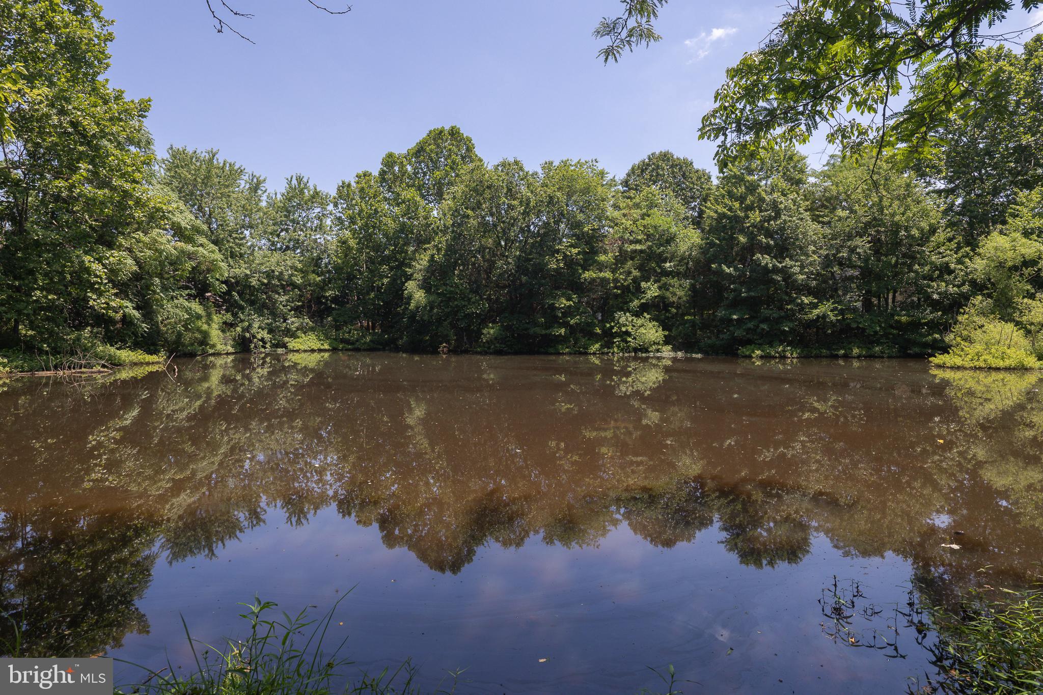 5359 WALKERTON COURT
