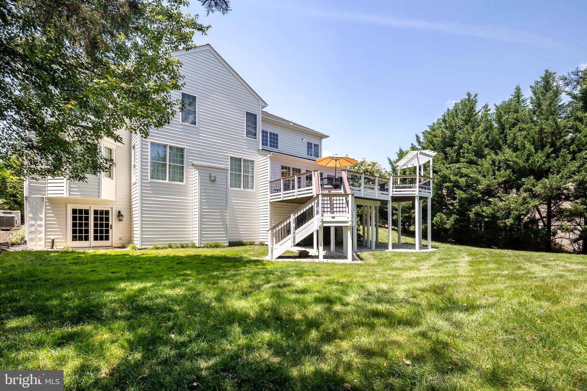 5359 WALKERTON COURT