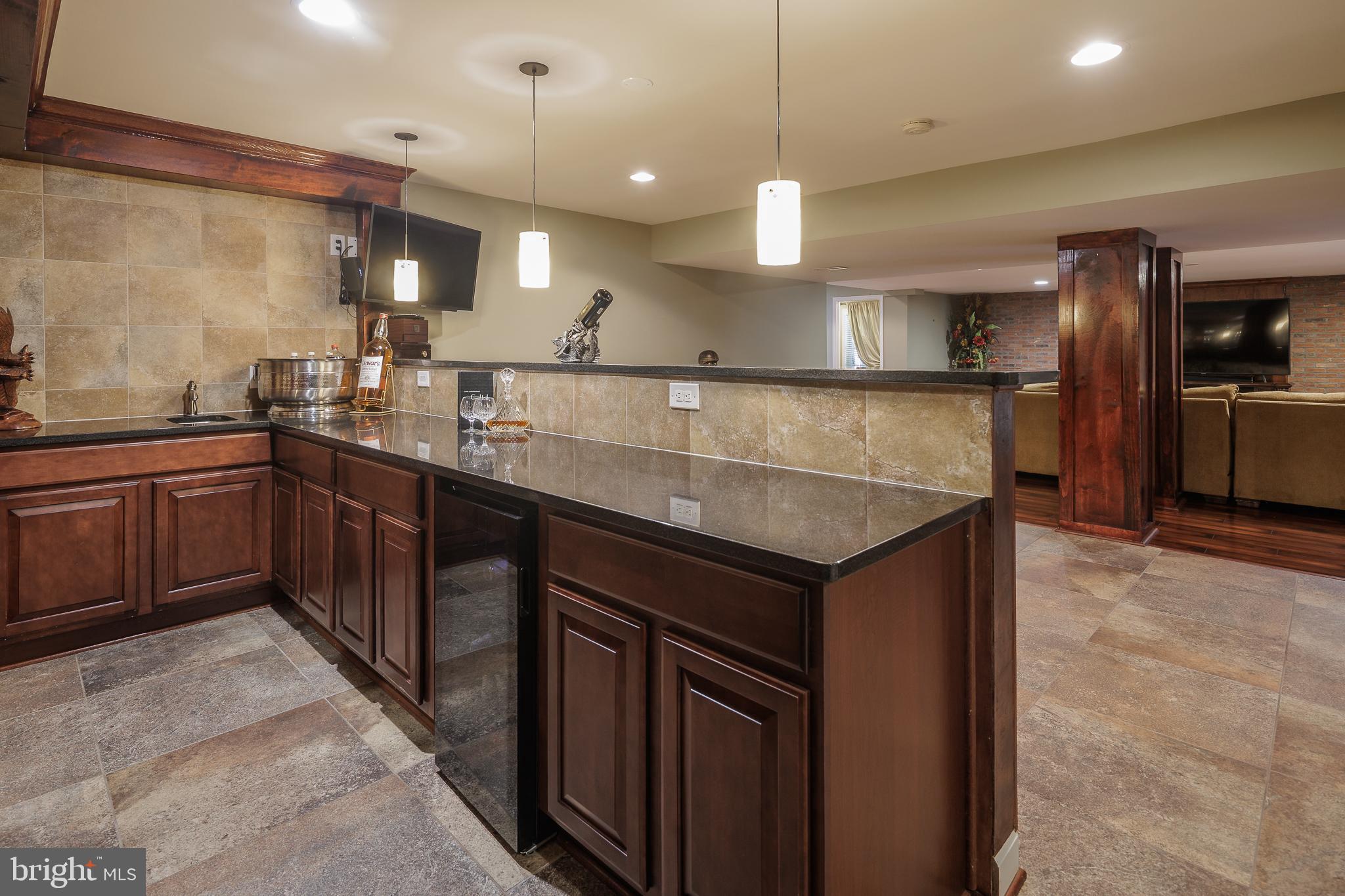 5359 WALKERTON COURT