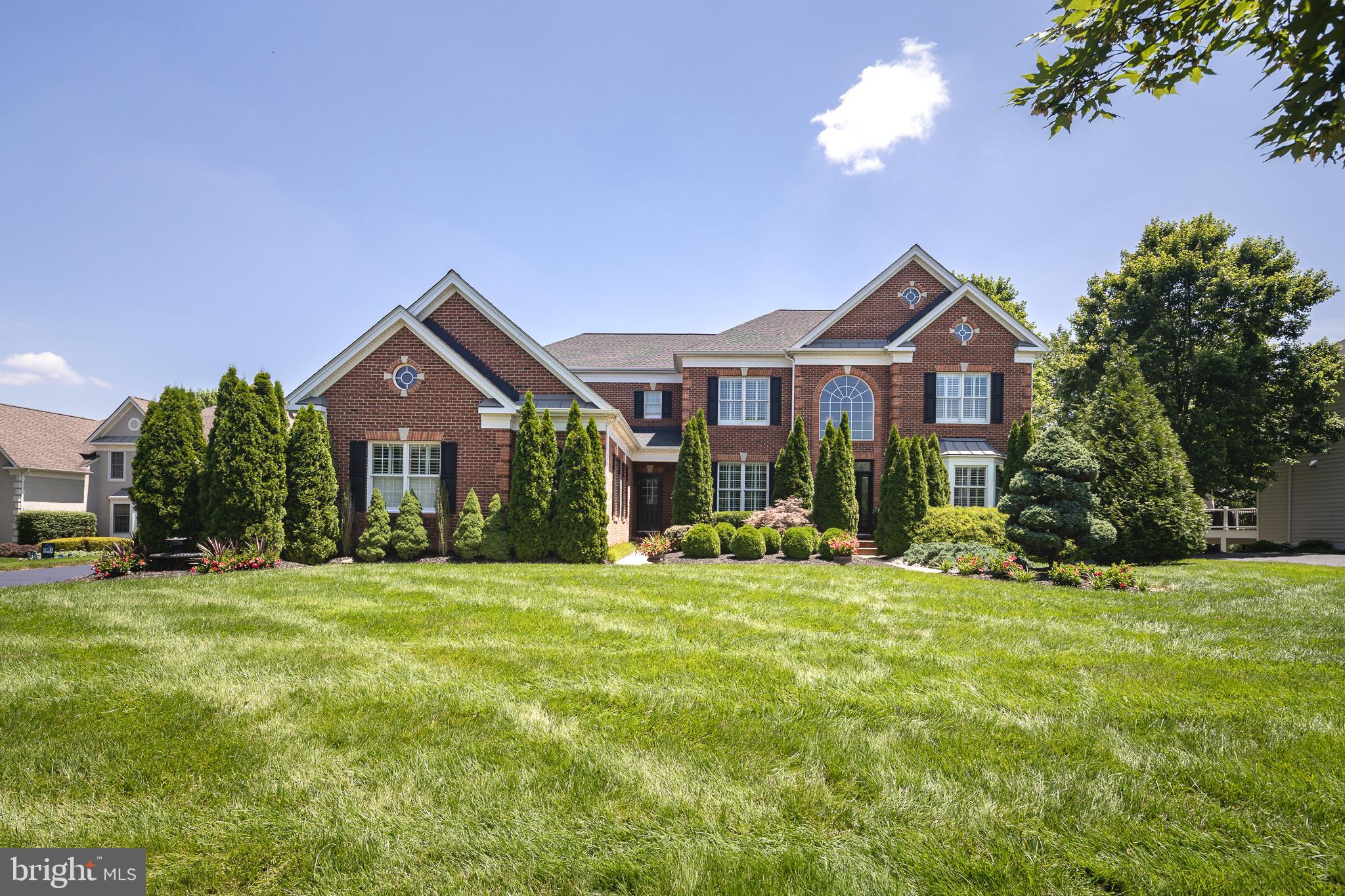 5359 WALKERTON COURT