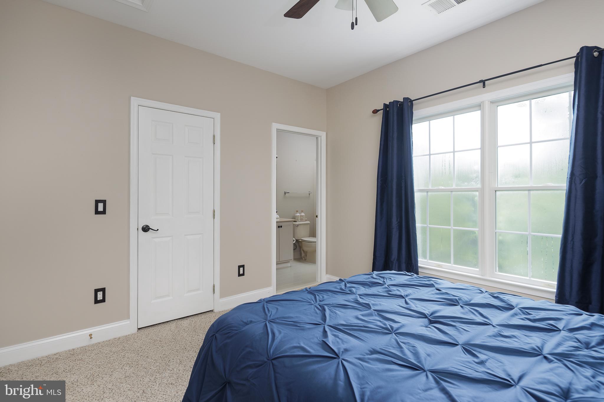 5359 WALKERTON COURT