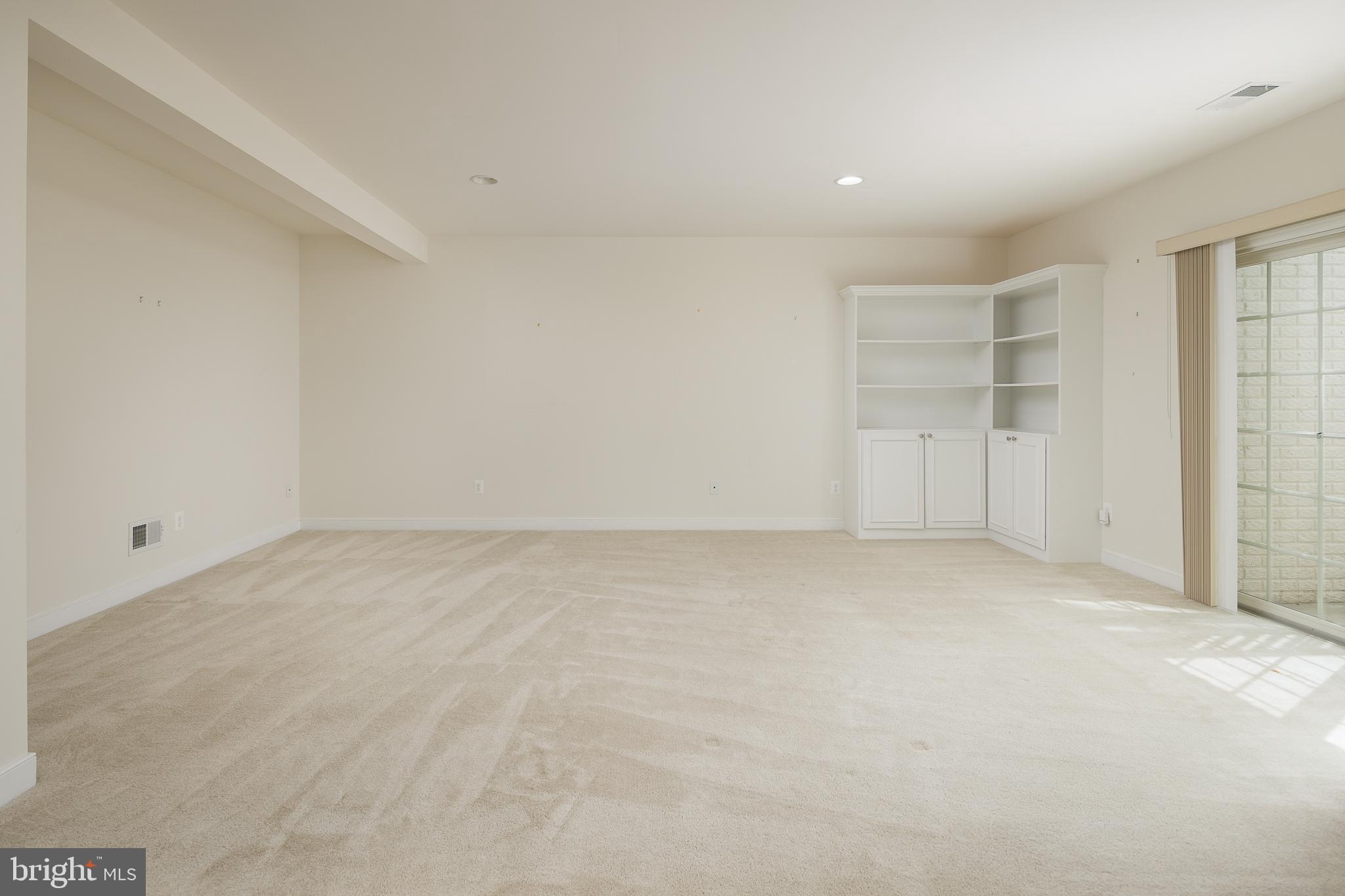 6037 CALUMET COURT
