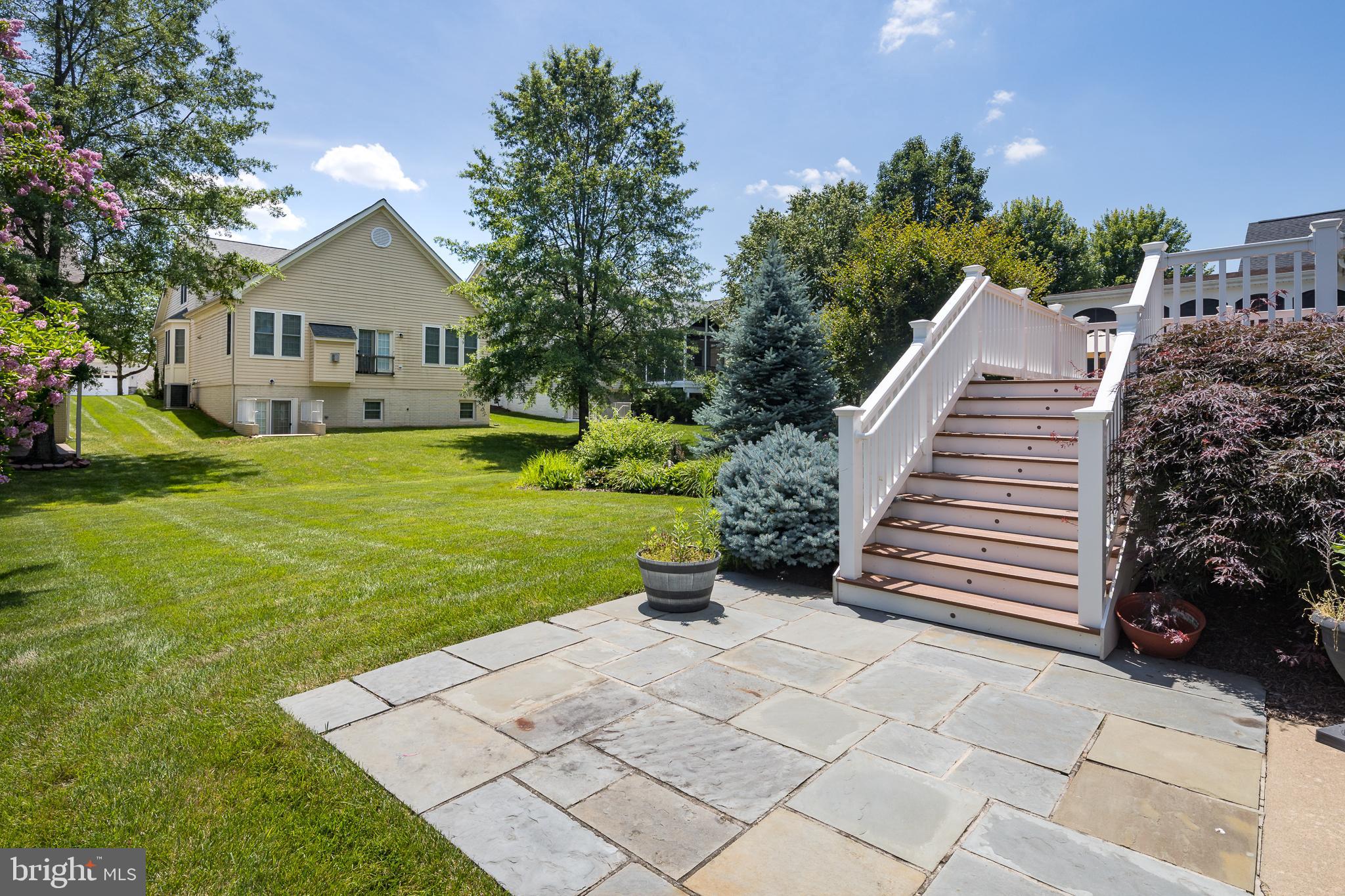 6037 CALUMET COURT