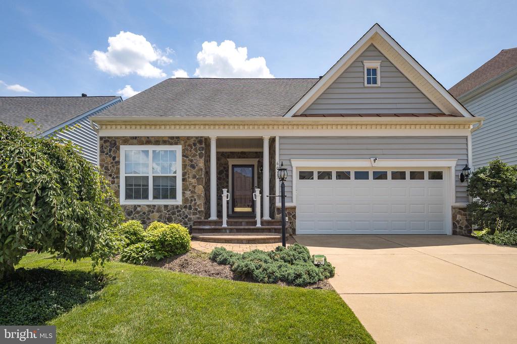 6037 CALUMET COURT