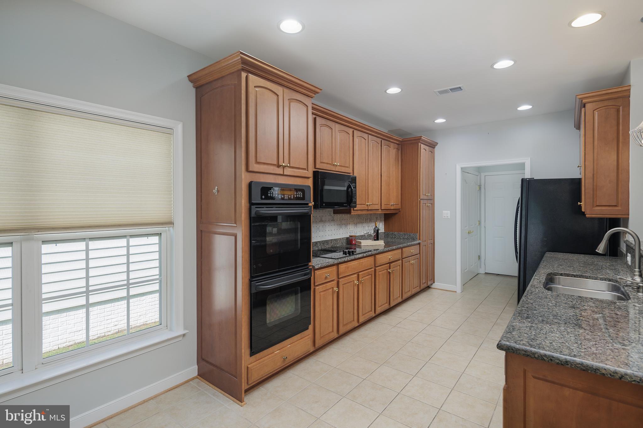 6037 CALUMET COURT
