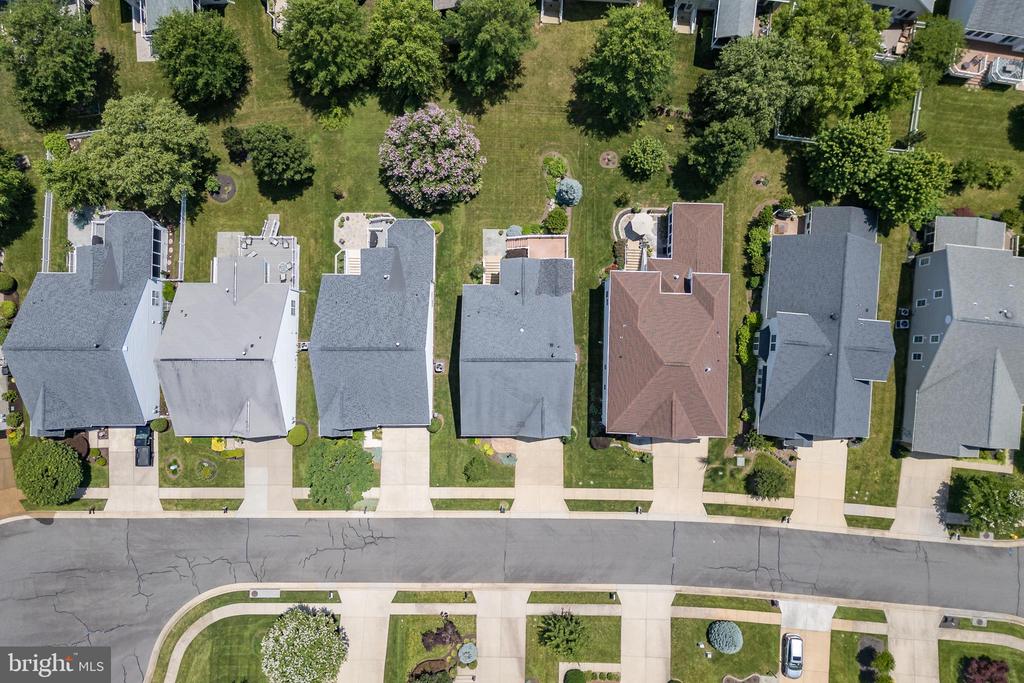 6037 CALUMET COURT