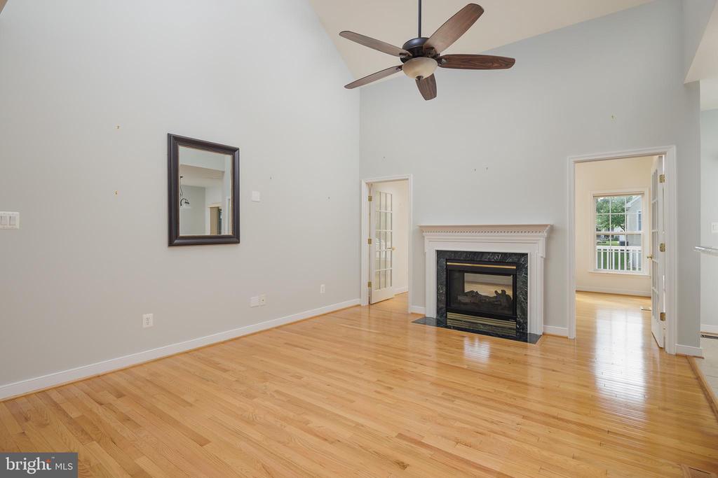 6037 CALUMET COURT