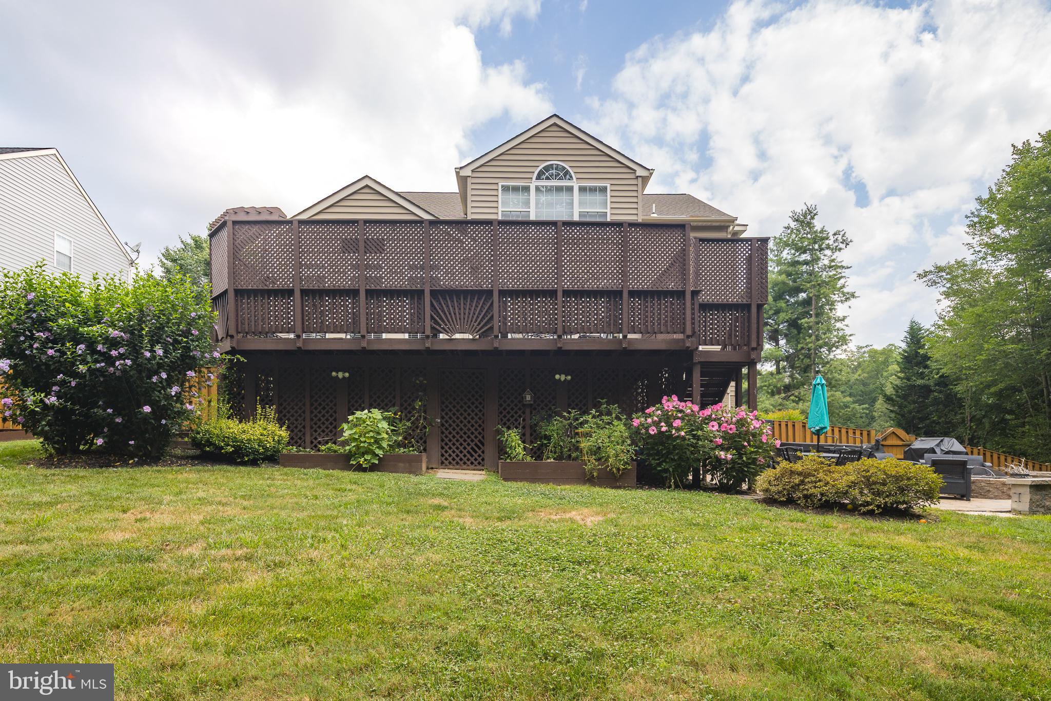 7891 MEADOWGATE DRIVE