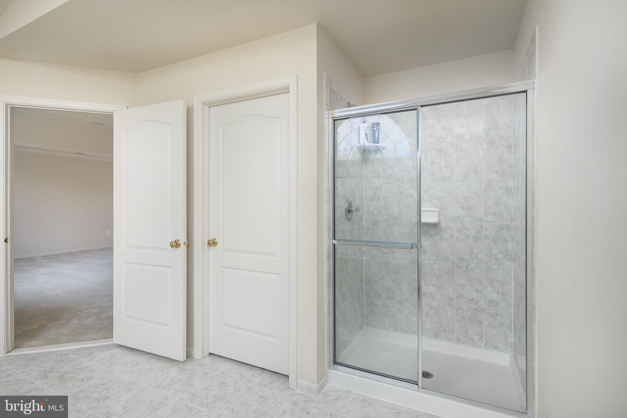 5634 ANNENBERG COURT