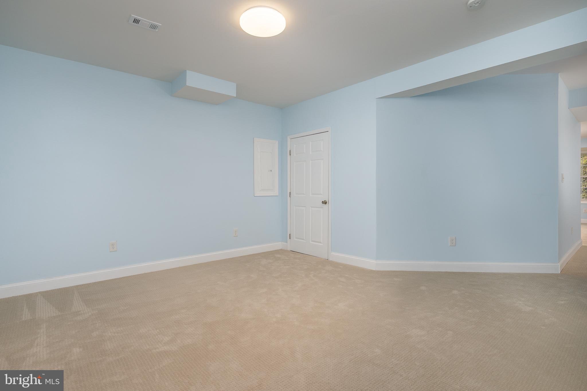 5634 ANNENBERG COURT