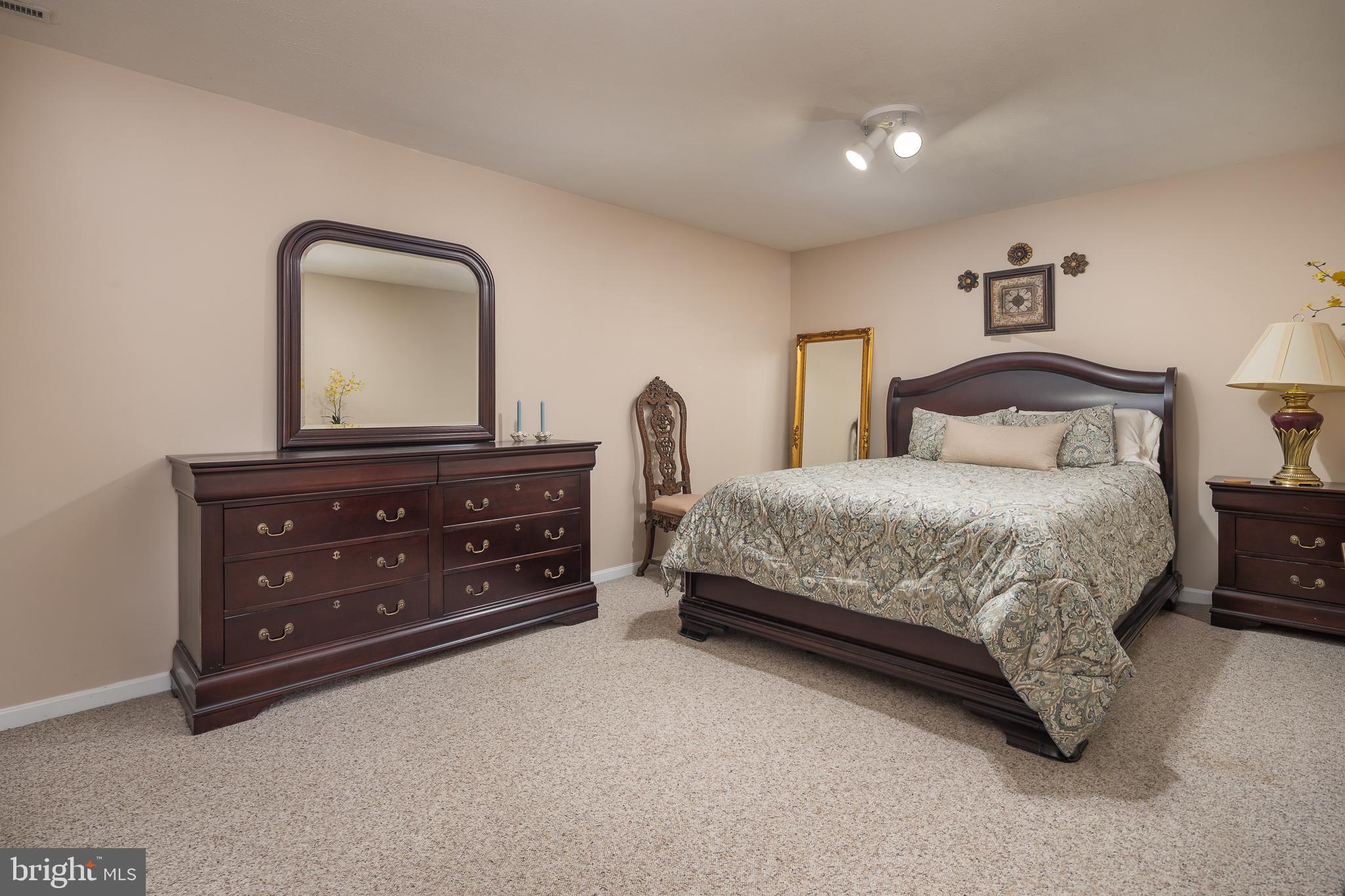 12017 YOUNGTREE COURT