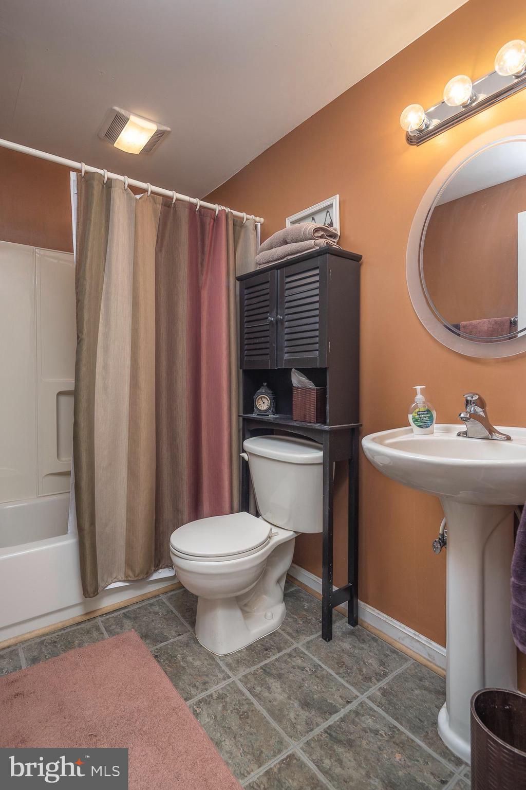 12017 YOUNGTREE COURT