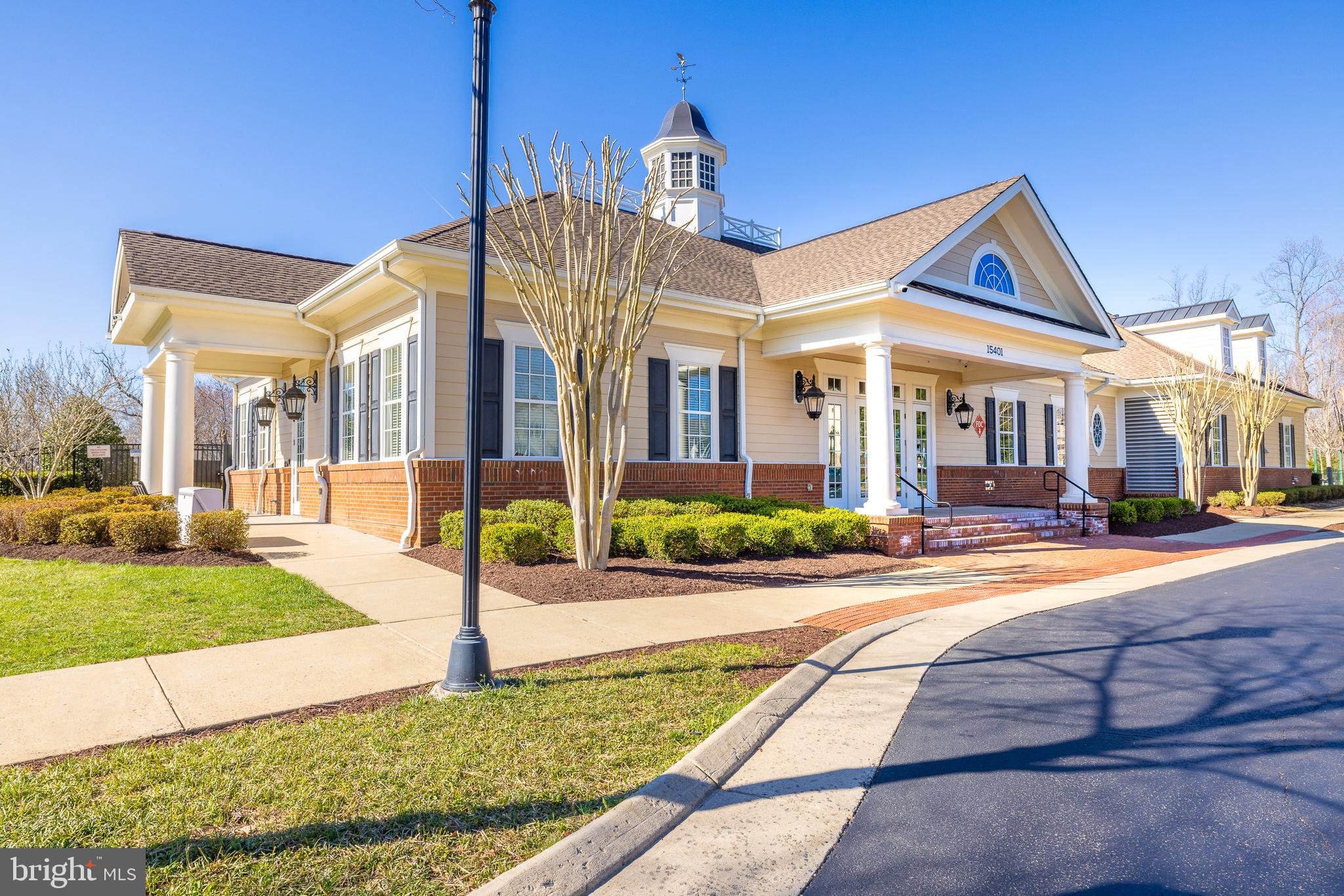 5923 INTERLACHEN COURT