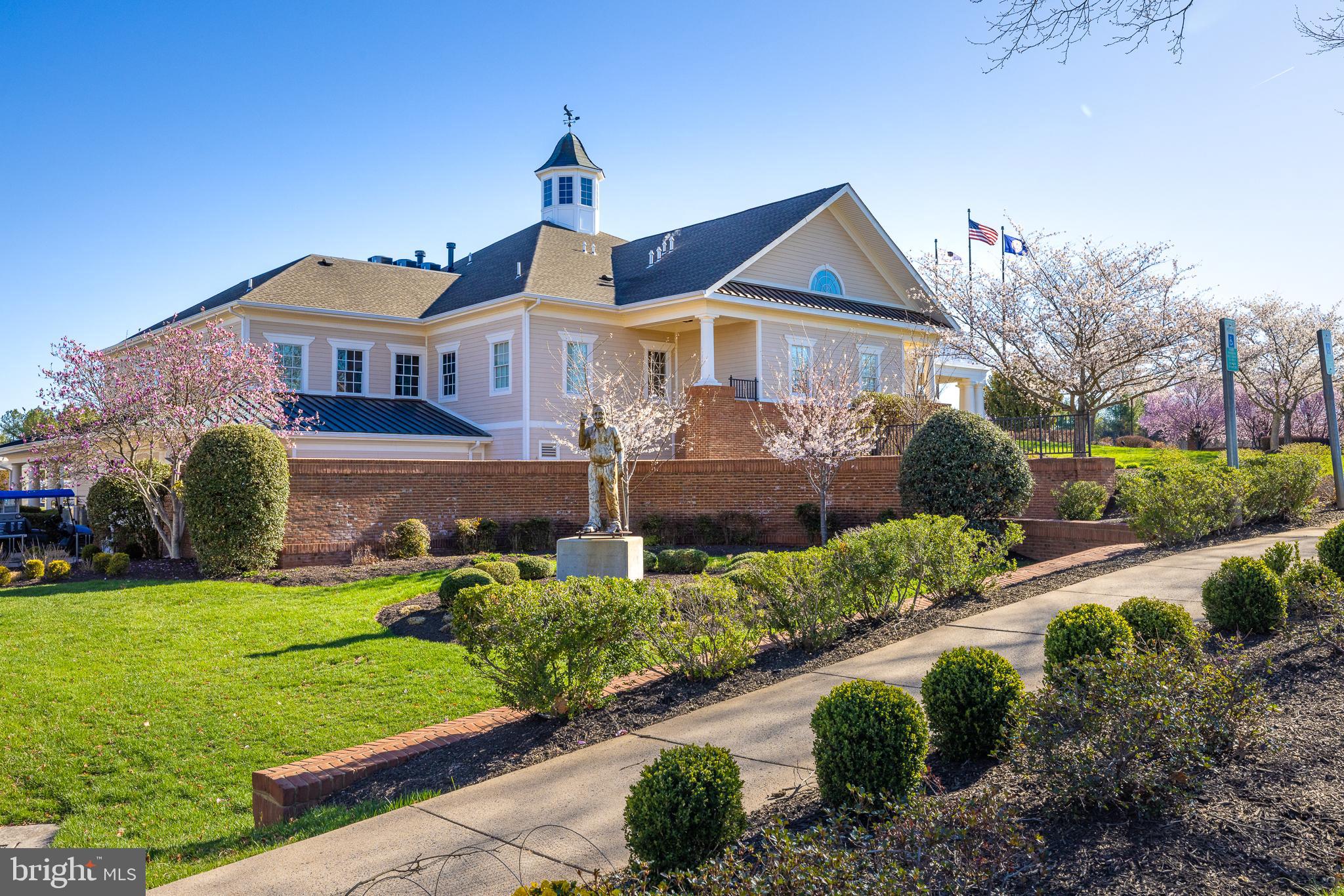 5923 INTERLACHEN COURT