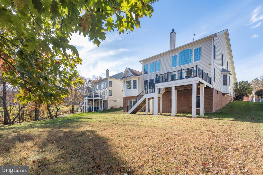 5923 INTERLACHEN COURT