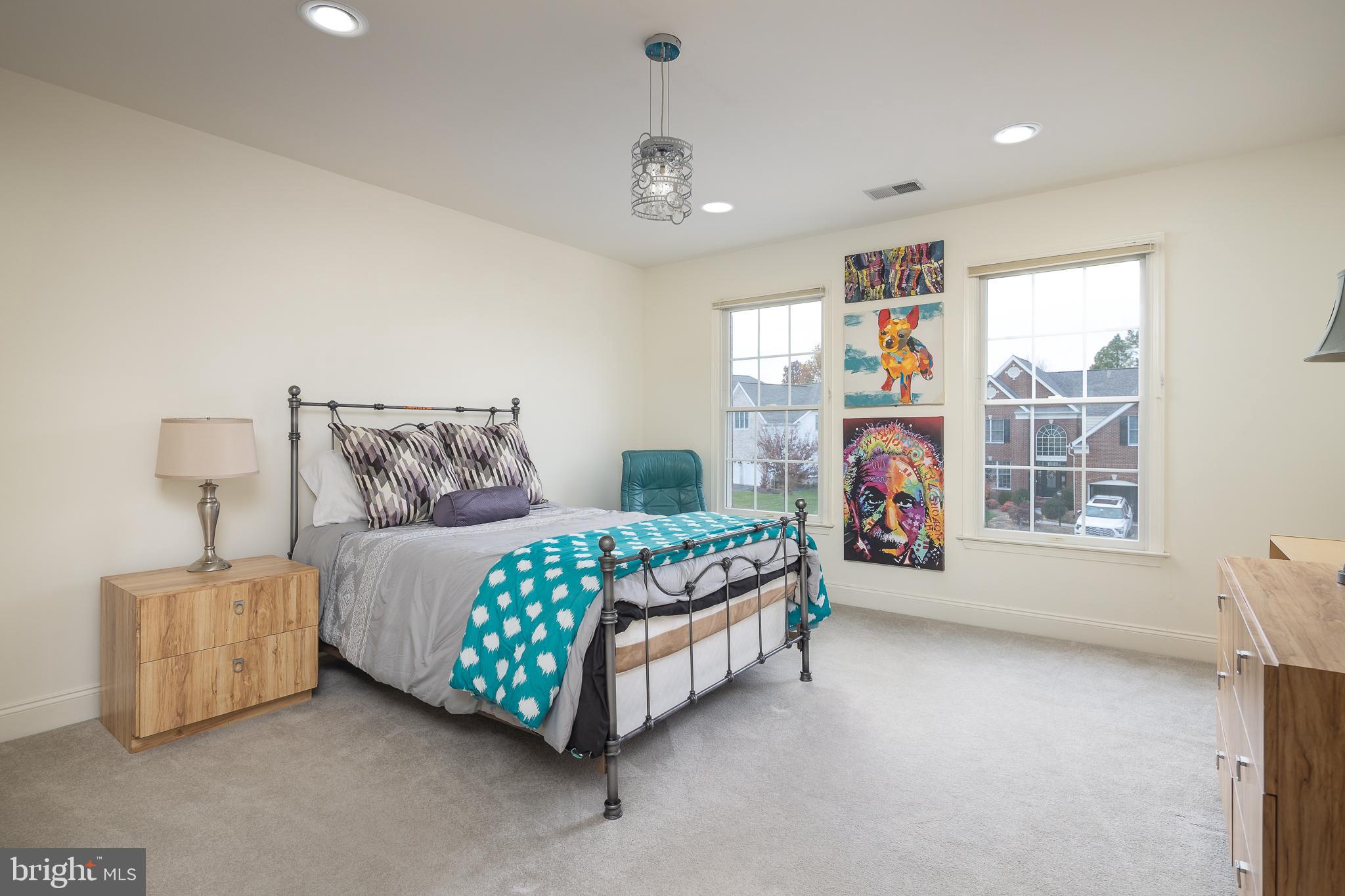 5923 INTERLACHEN COURT