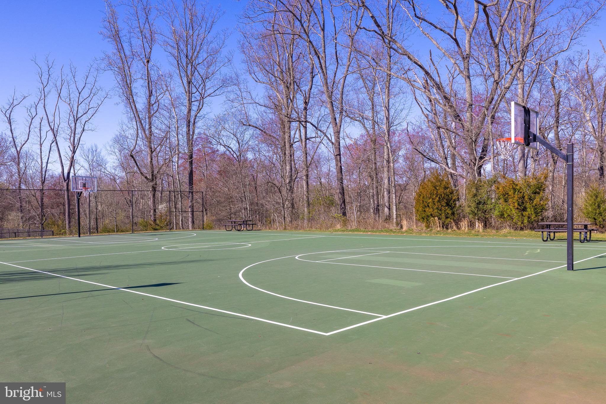 5923 INTERLACHEN COURT