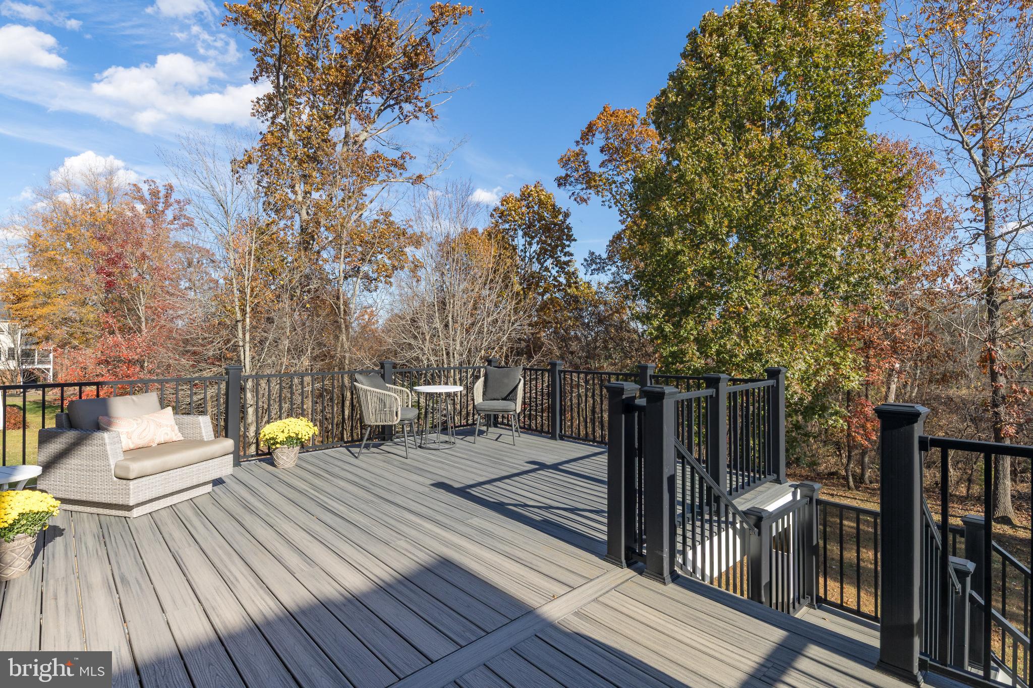 5923 INTERLACHEN COURT