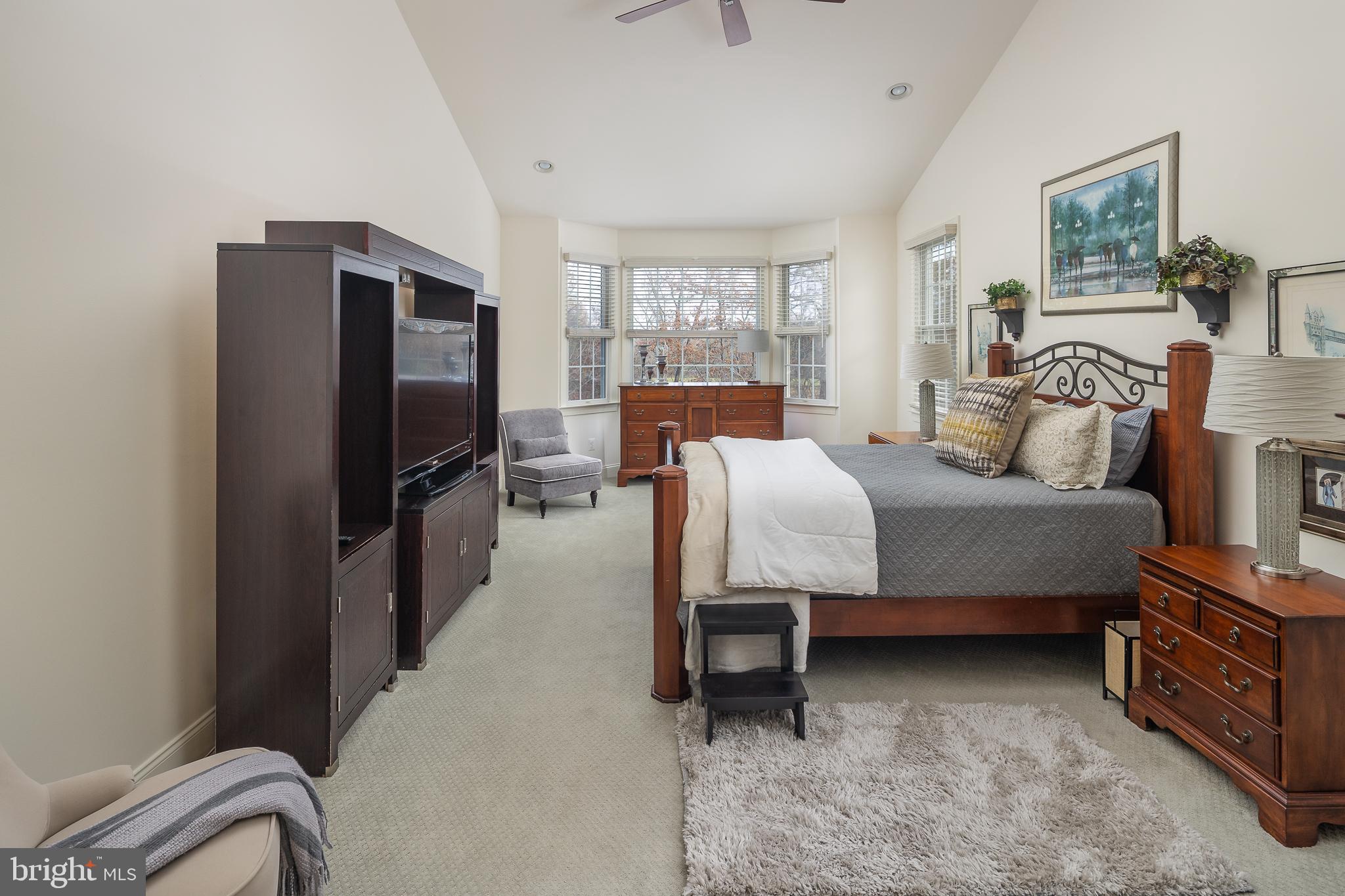 5923 INTERLACHEN COURT