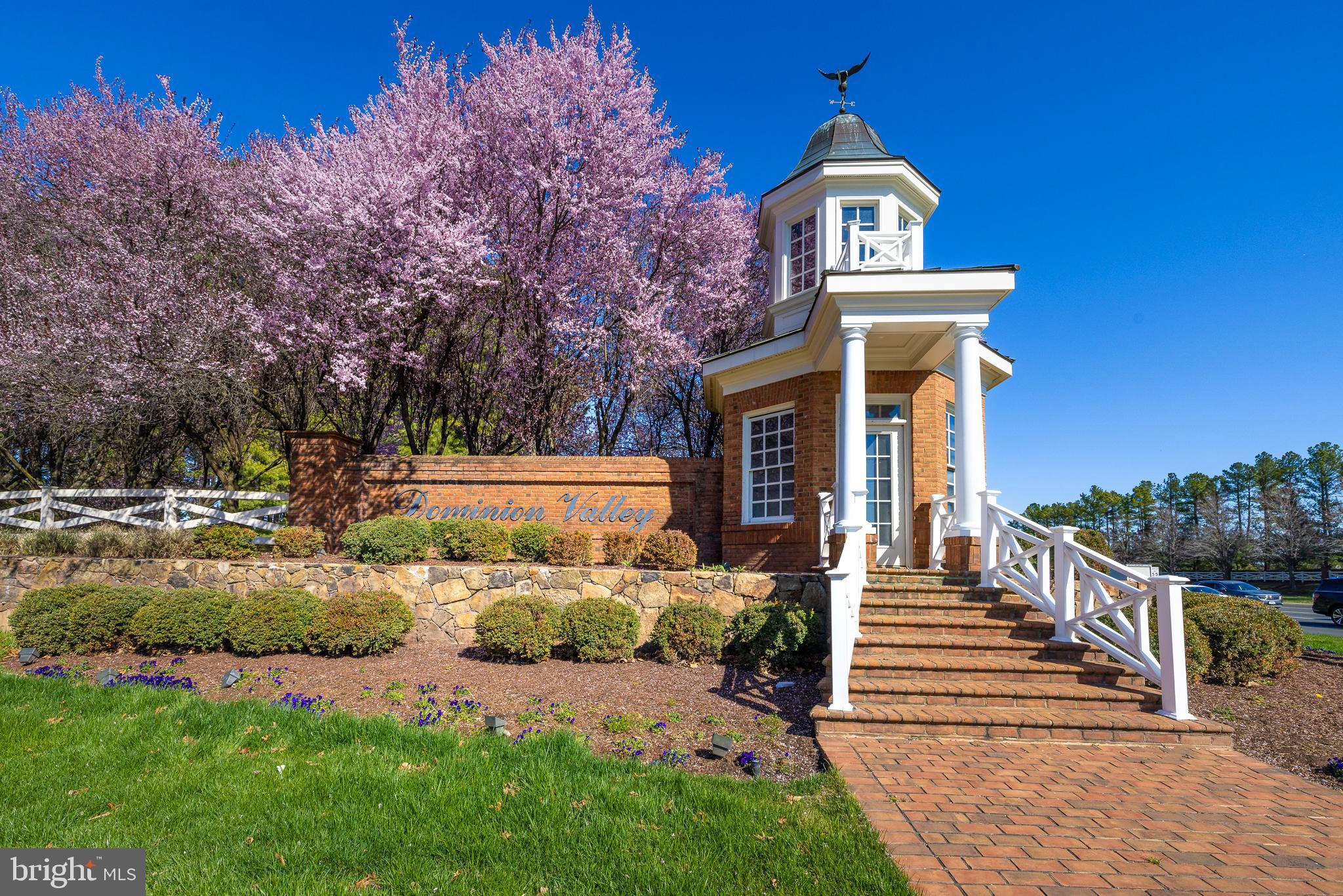 5923 INTERLACHEN COURT