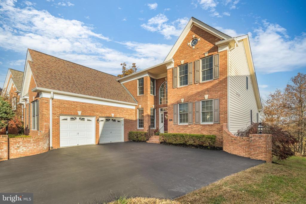 5923 INTERLACHEN COURT