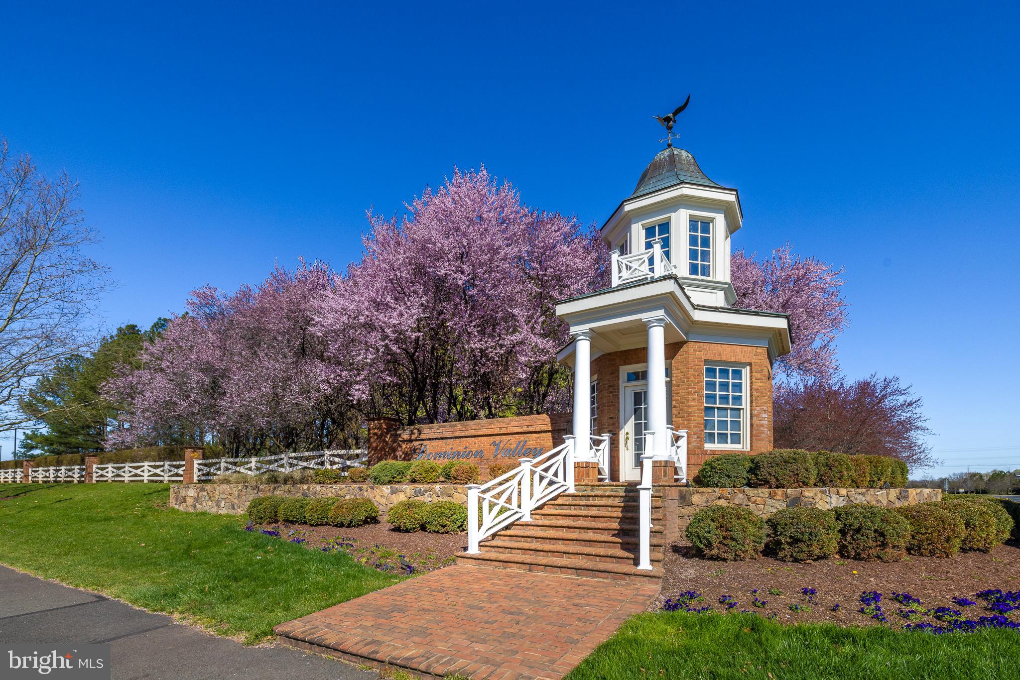 5923 INTERLACHEN COURT