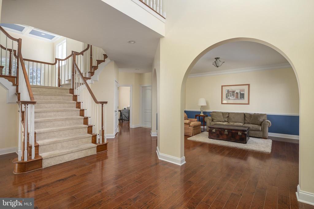 5361 BOWERS HILL DRIVE
