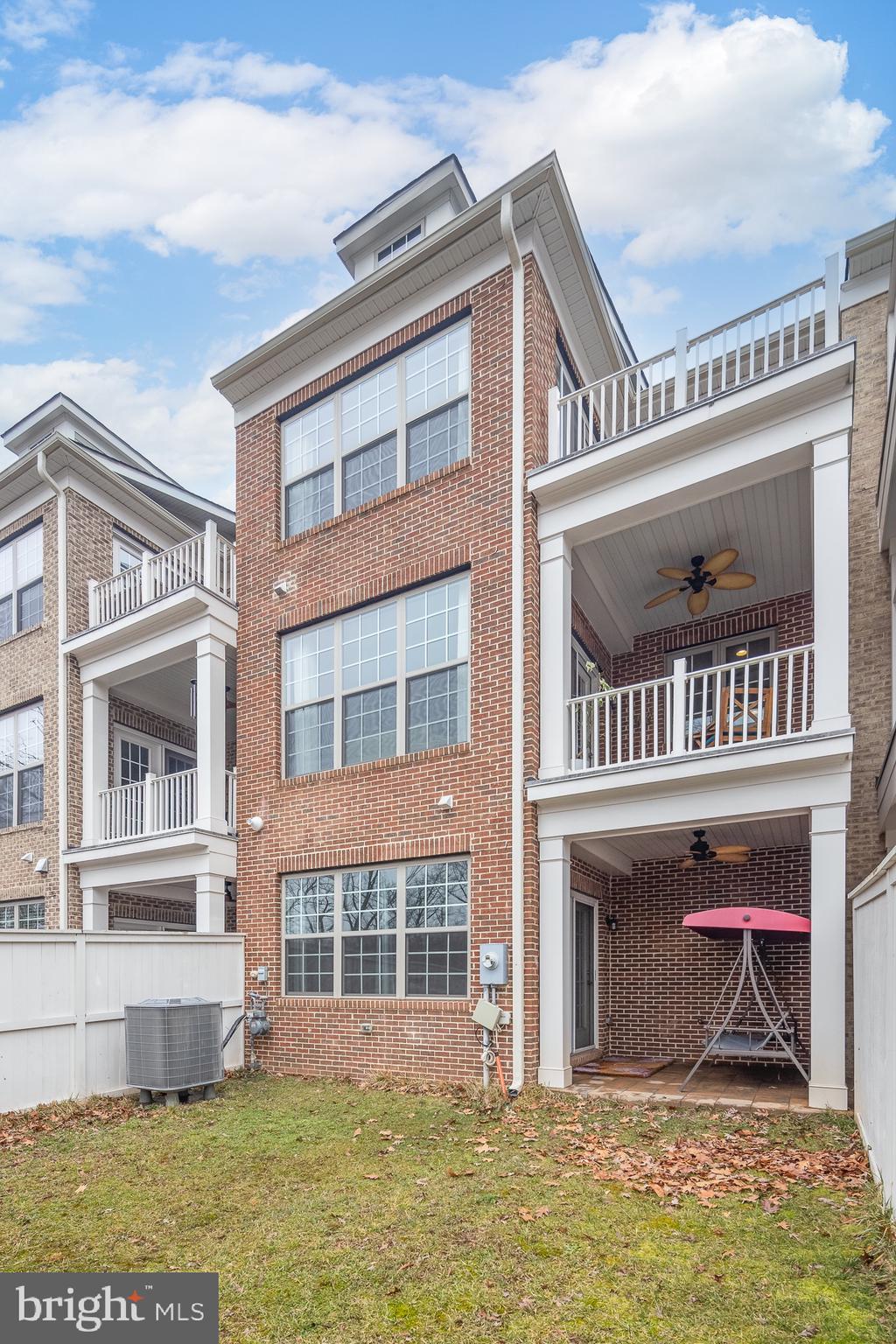 7933 TURTLE CREEK CIRCLE