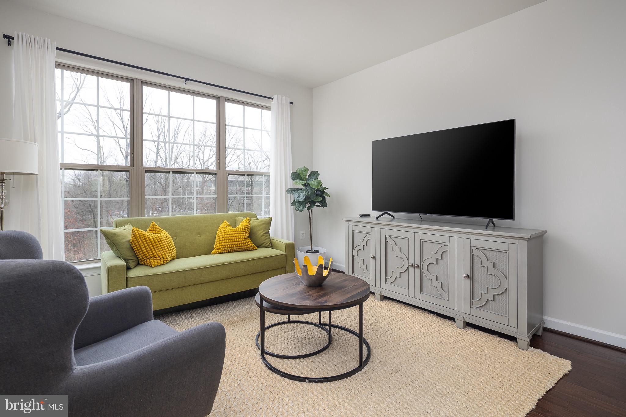 7933 TURTLE CREEK CIRCLE