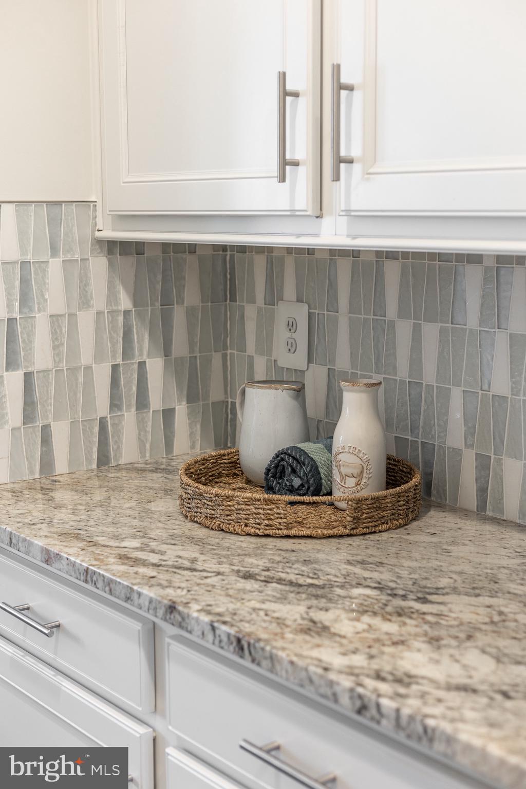 7933 TURTLE CREEK CIRCLE