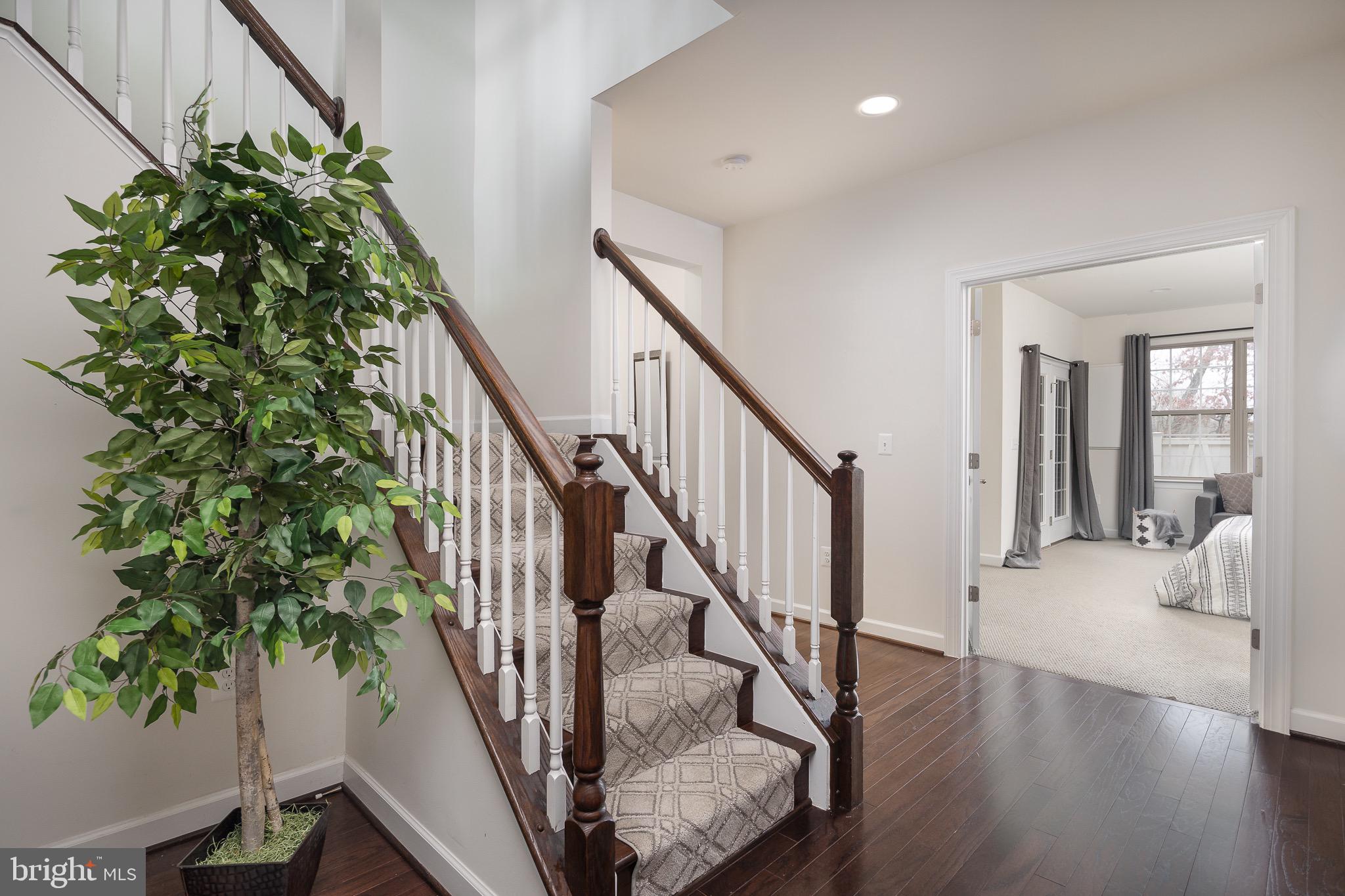 7933 TURTLE CREEK CIRCLE