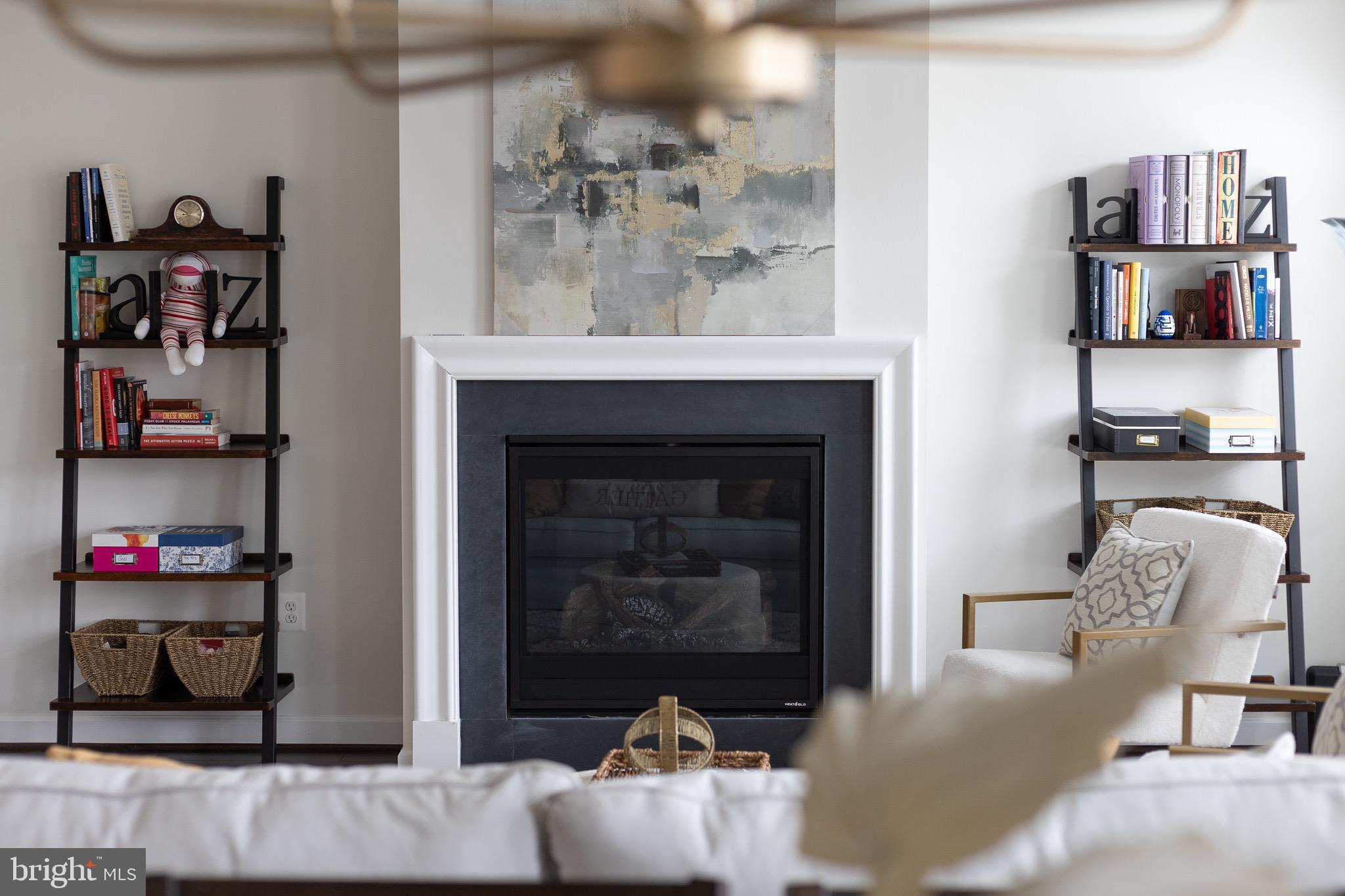 7933 TURTLE CREEK CIRCLE