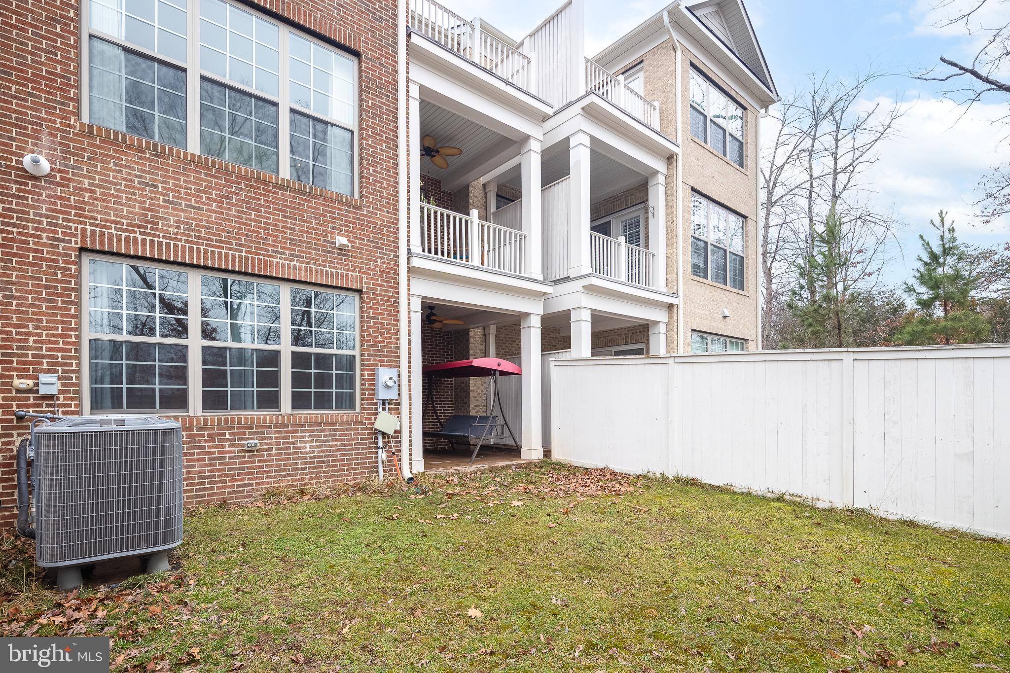 7933 TURTLE CREEK CIRCLE