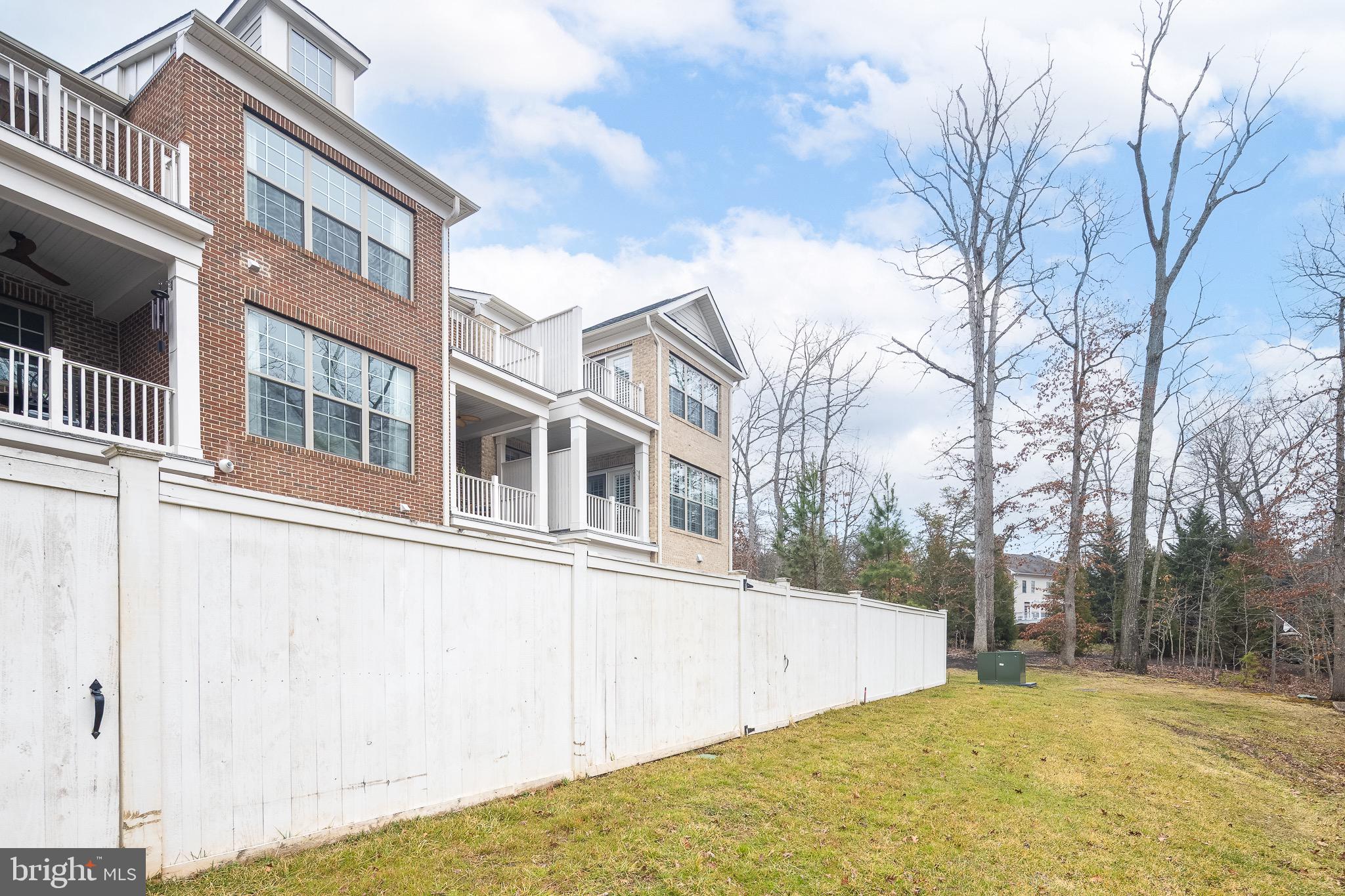 7933 TURTLE CREEK CIRCLE