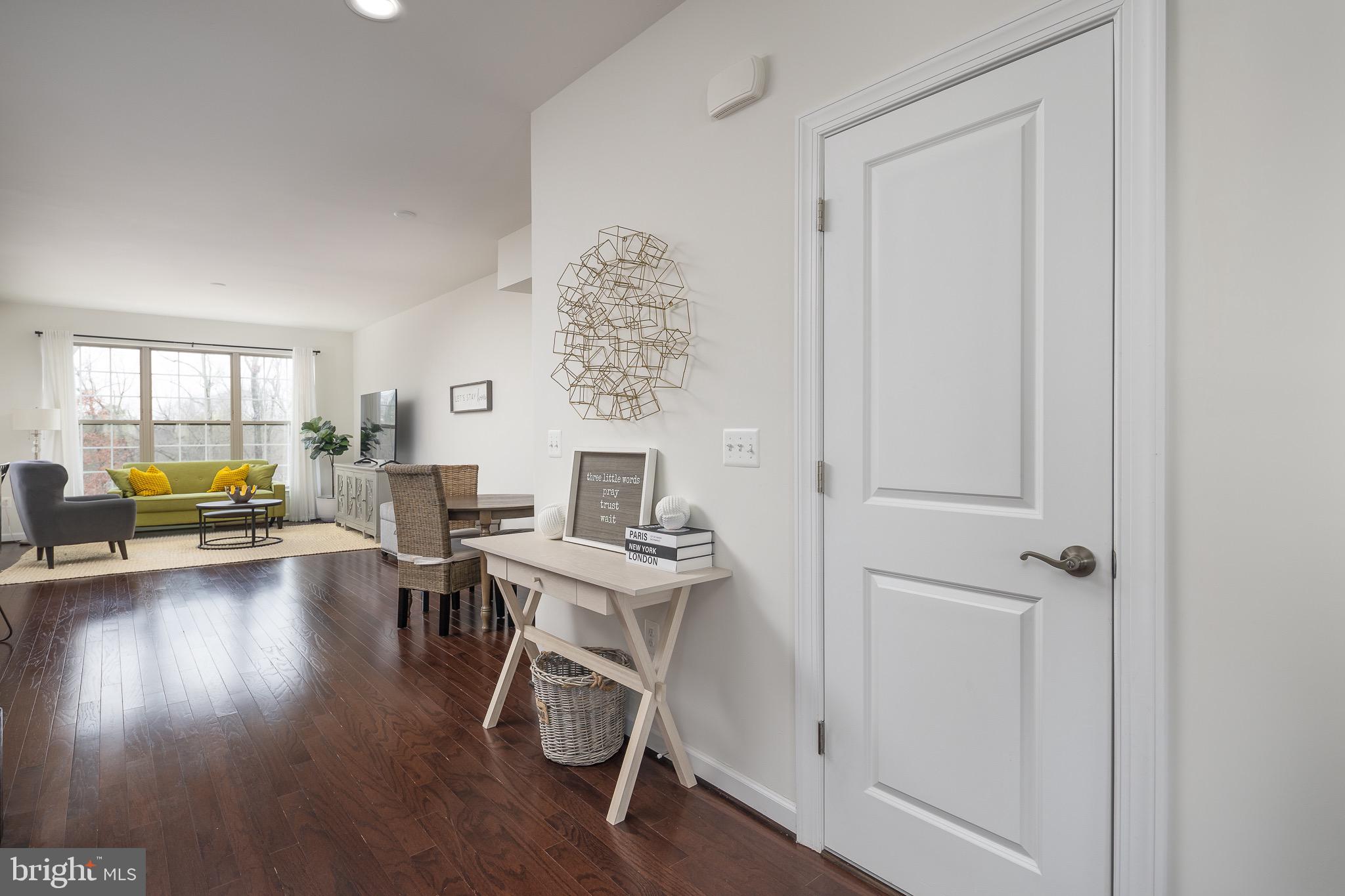 7933 TURTLE CREEK CIRCLE