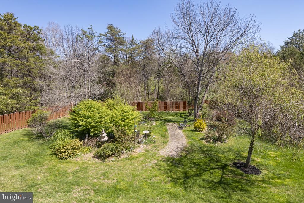 13290 LAWRENCE LANE