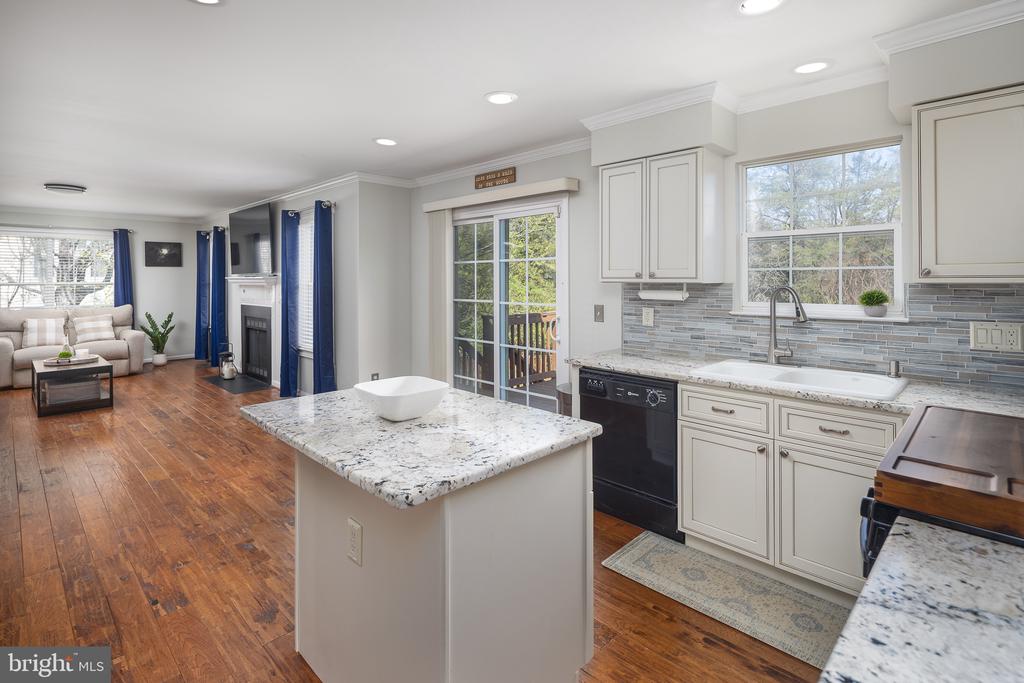 13290 LAWRENCE LANE