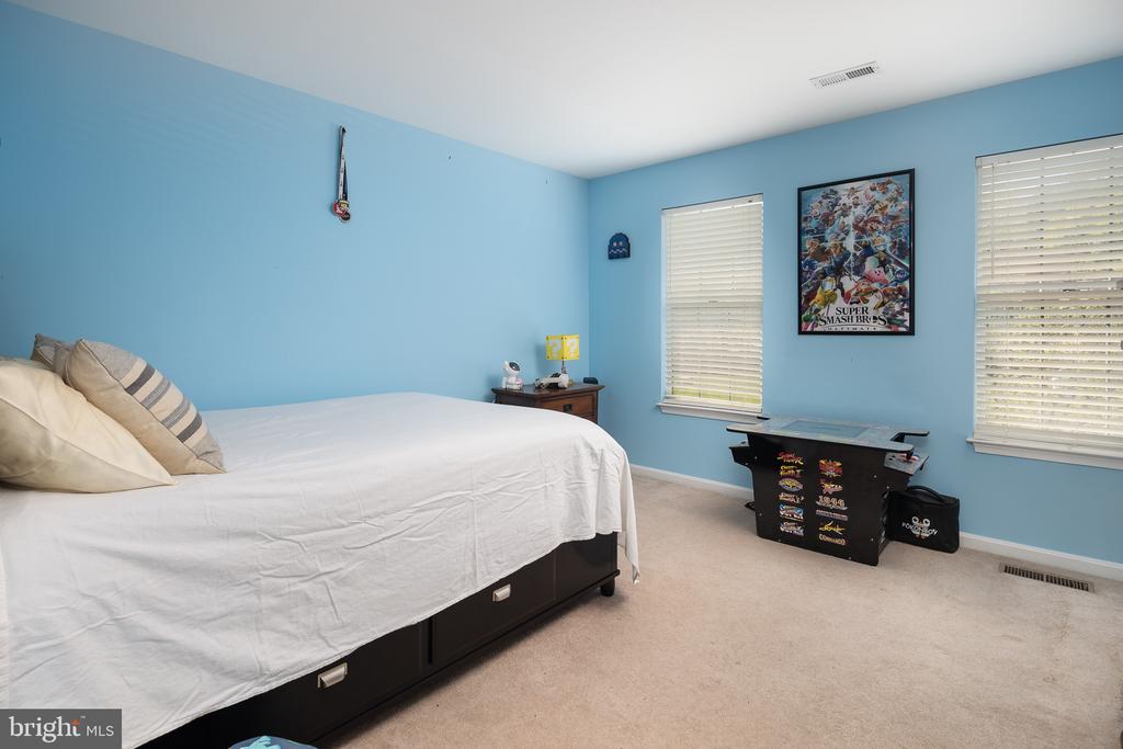 13290 LAWRENCE LANE